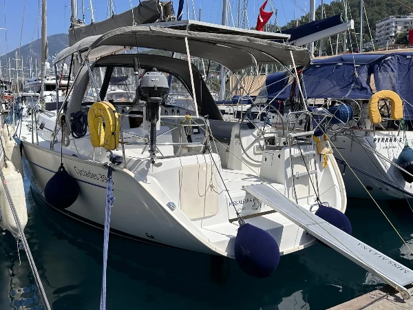 Cyclades 39.3 Miss Aleyna boat image