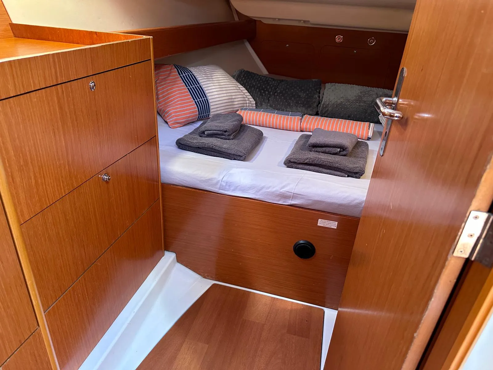 Image slide 243946