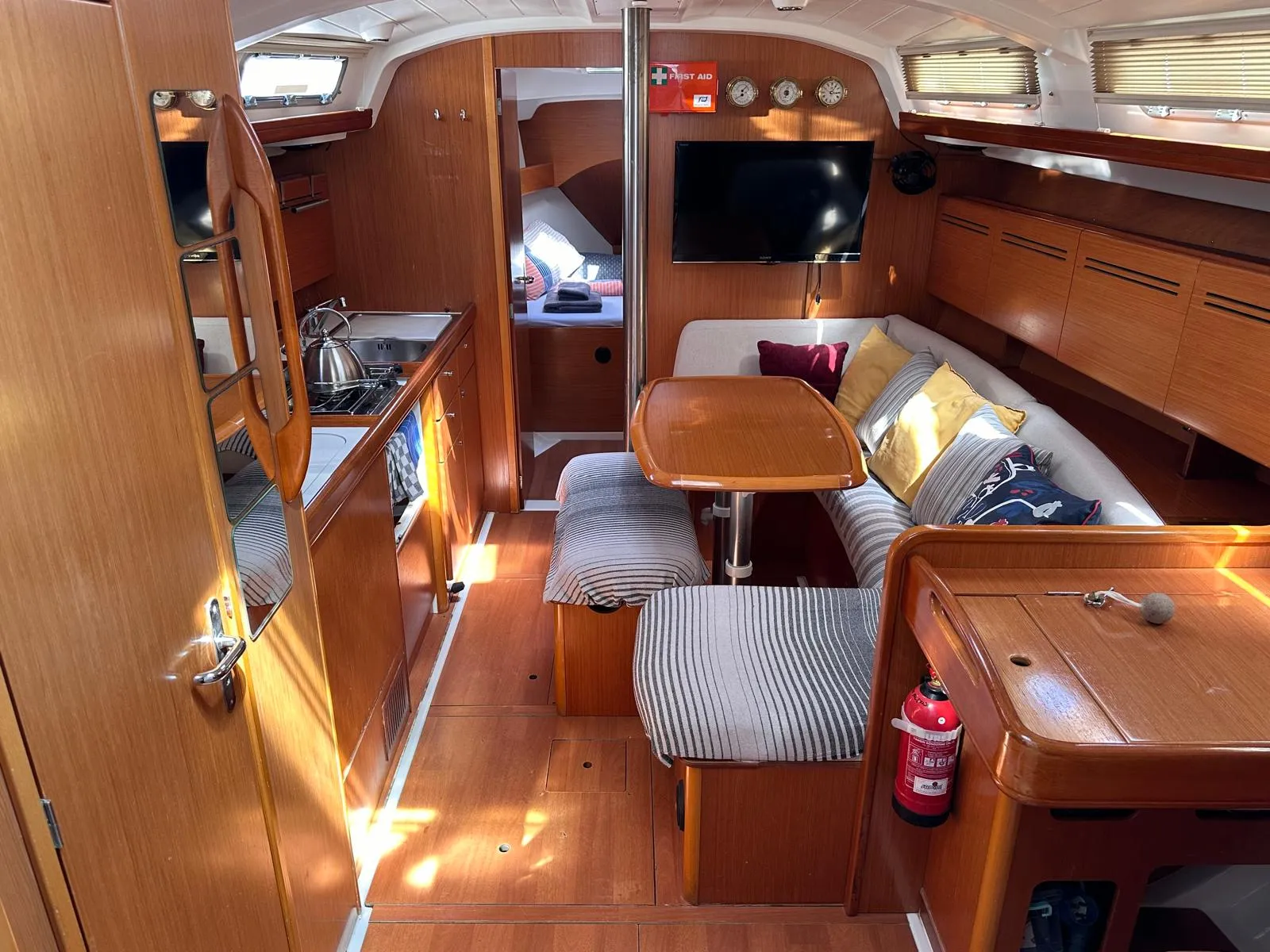 Image slide 243952