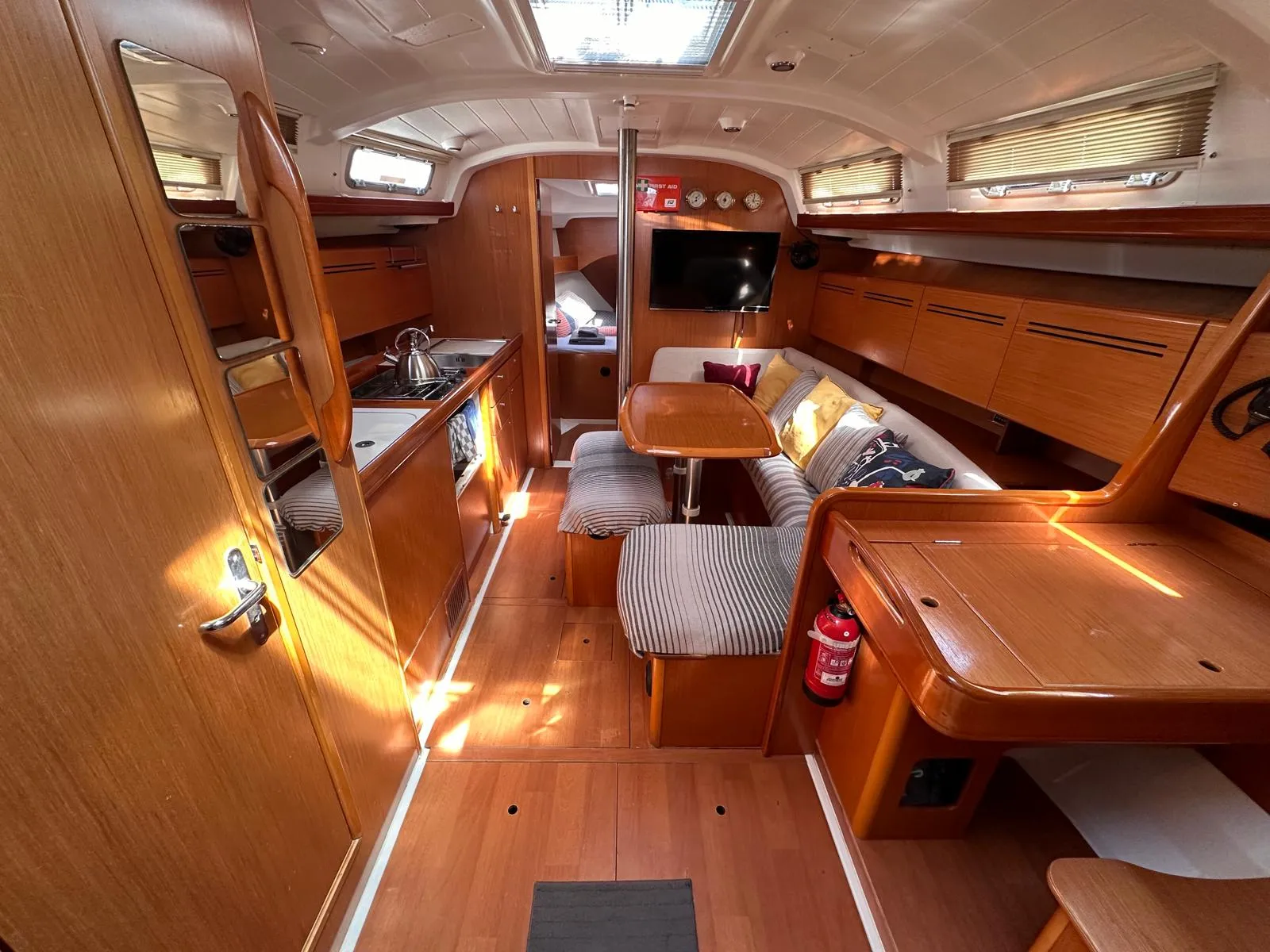 Image slide 243956