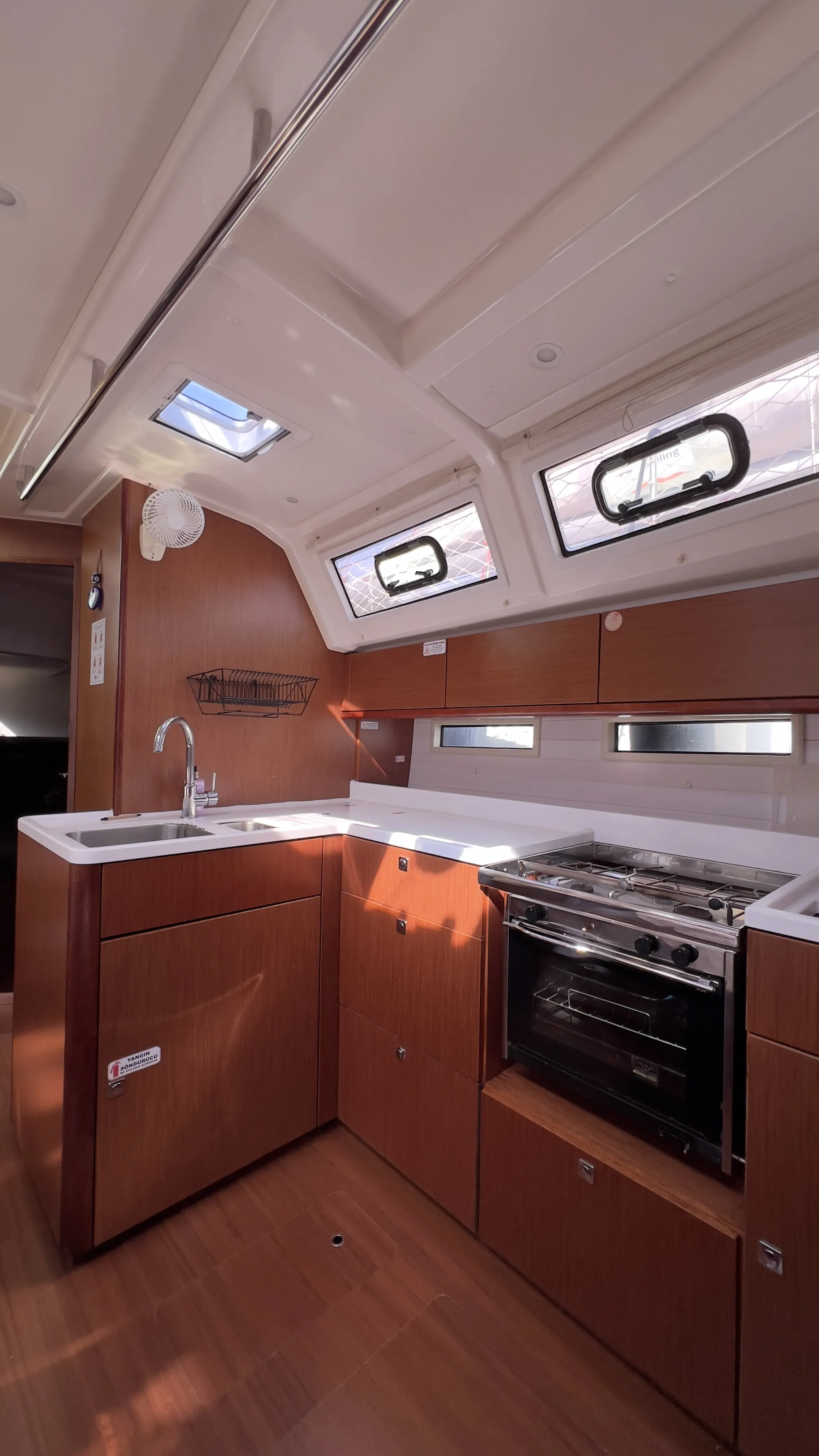Image slide 244103