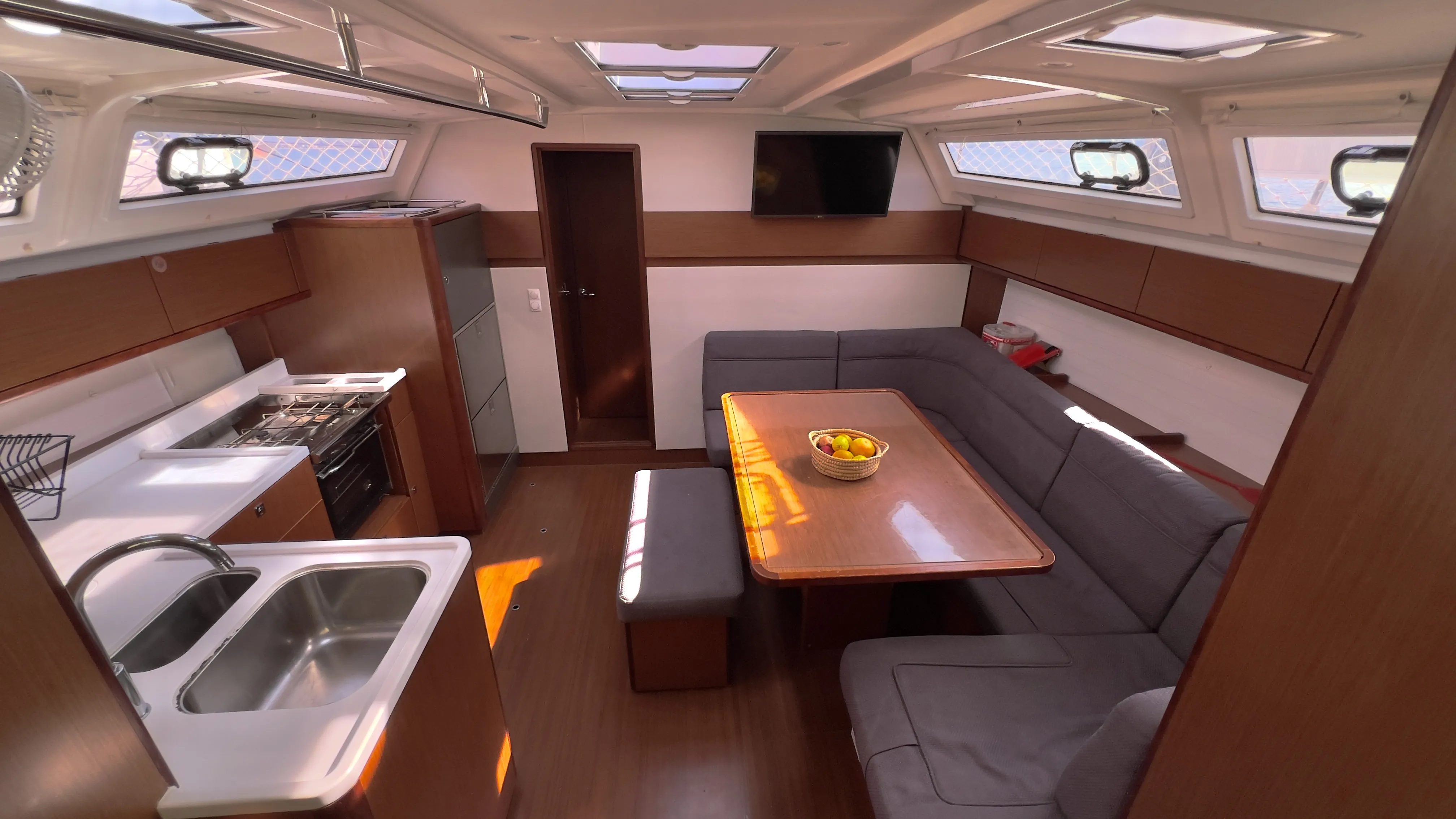 Image slide 244107