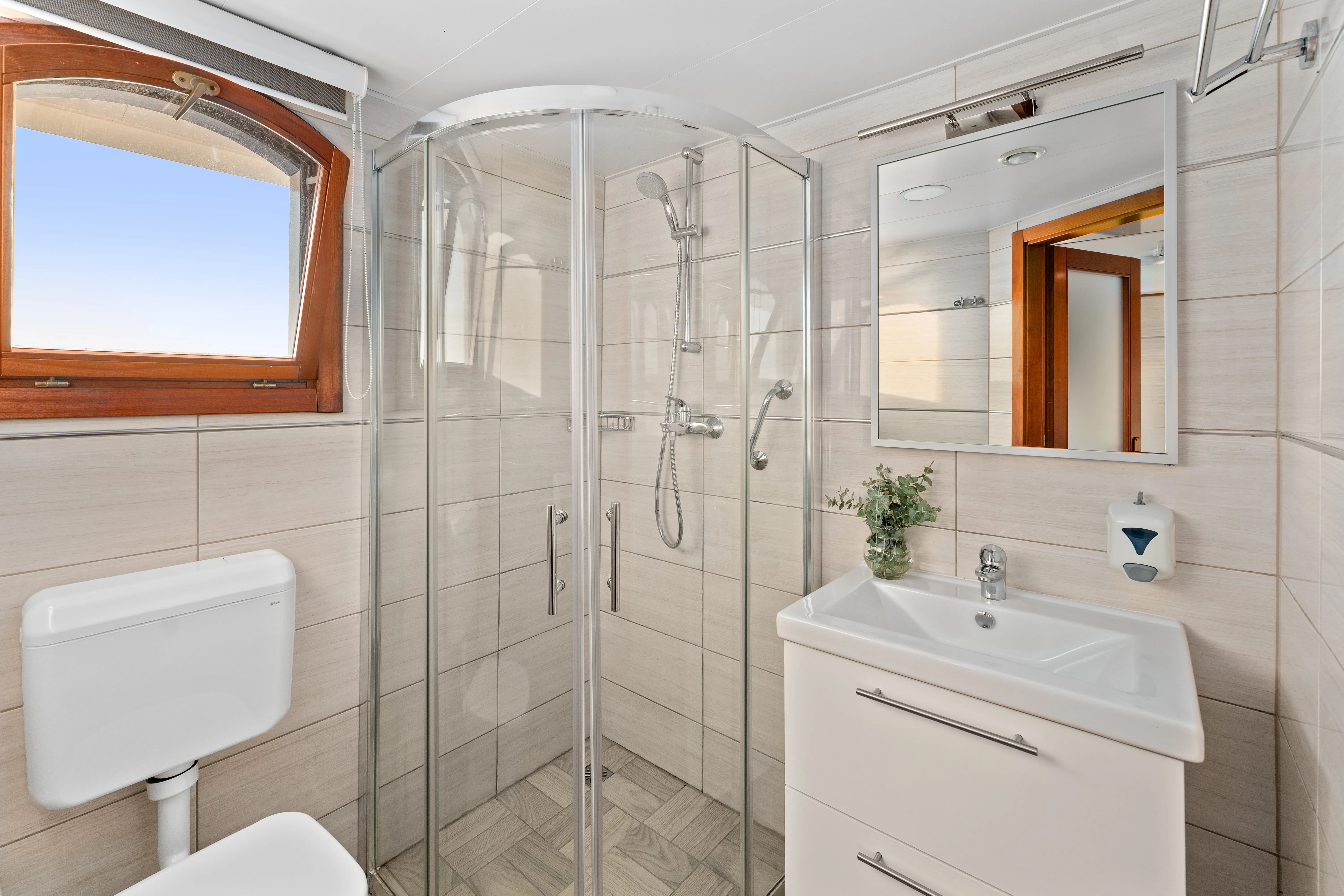 Image slide 244714