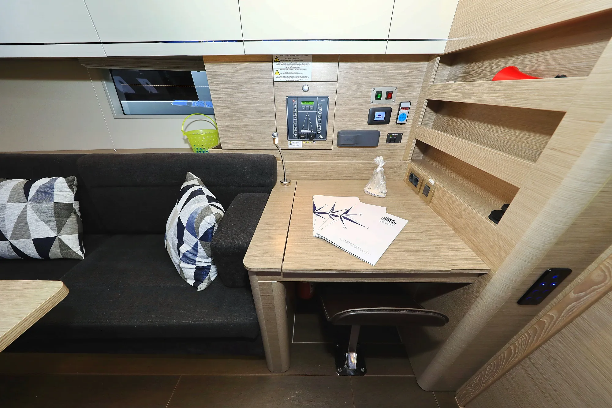 Image slide 24614
