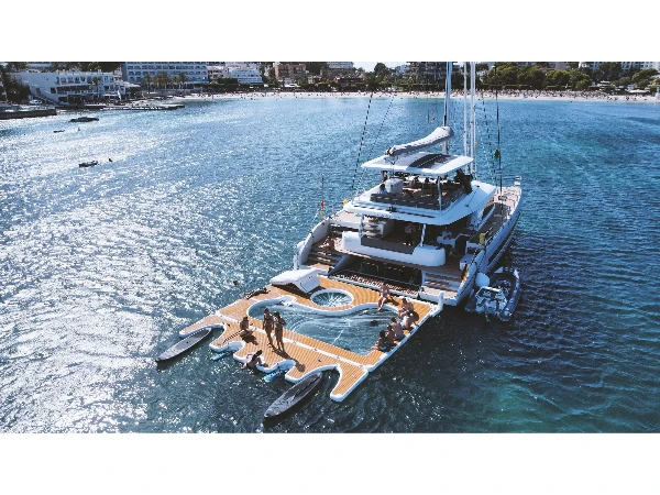 Lagoon Sixty 5 TriWing Endor boat image