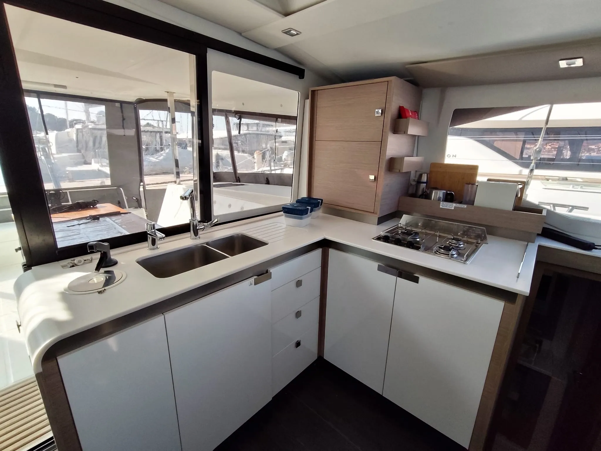 Image slide 246676