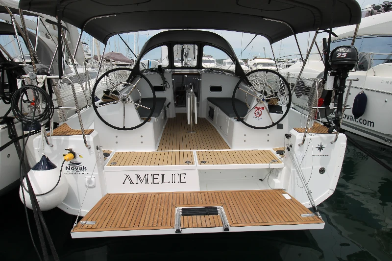 Immagine della barca Sun Odyssey 380 Amelie