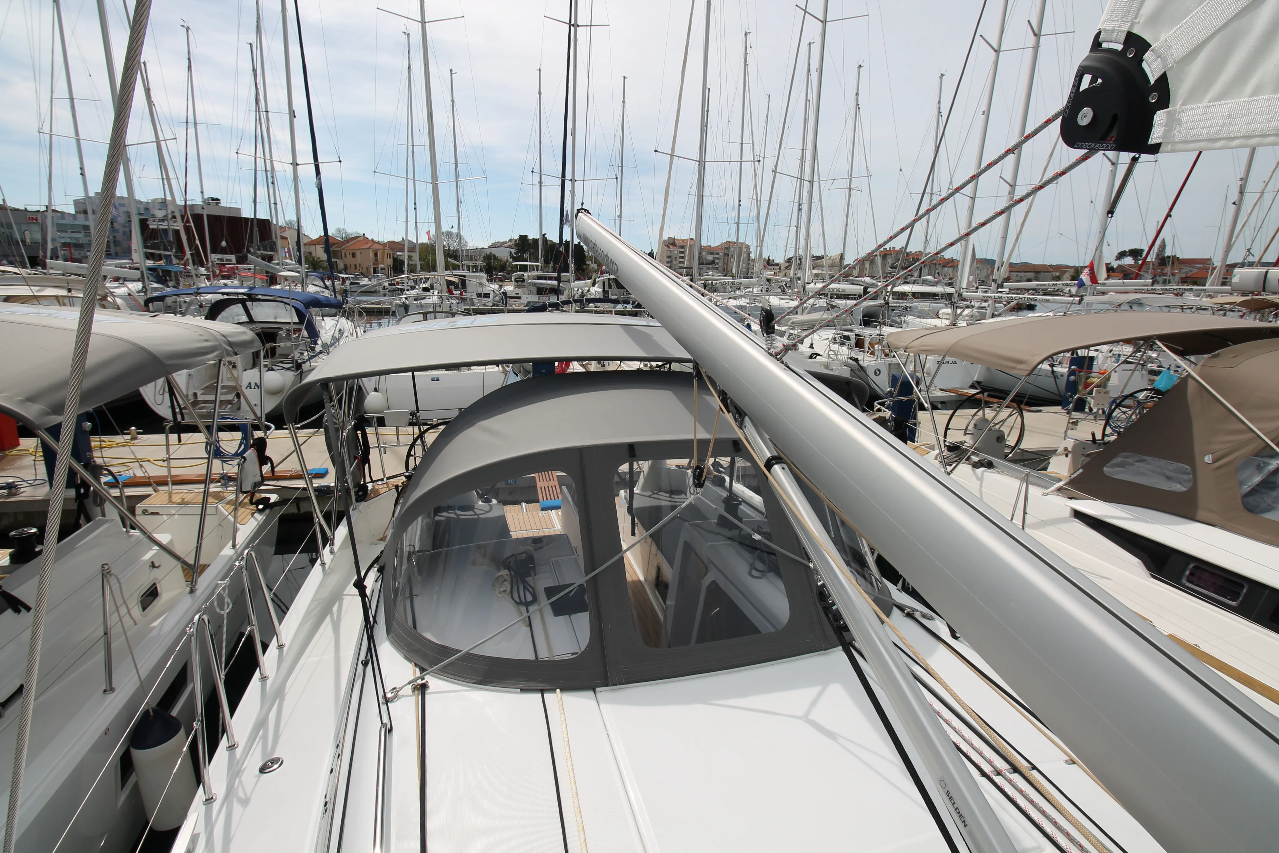 Image slide 24777