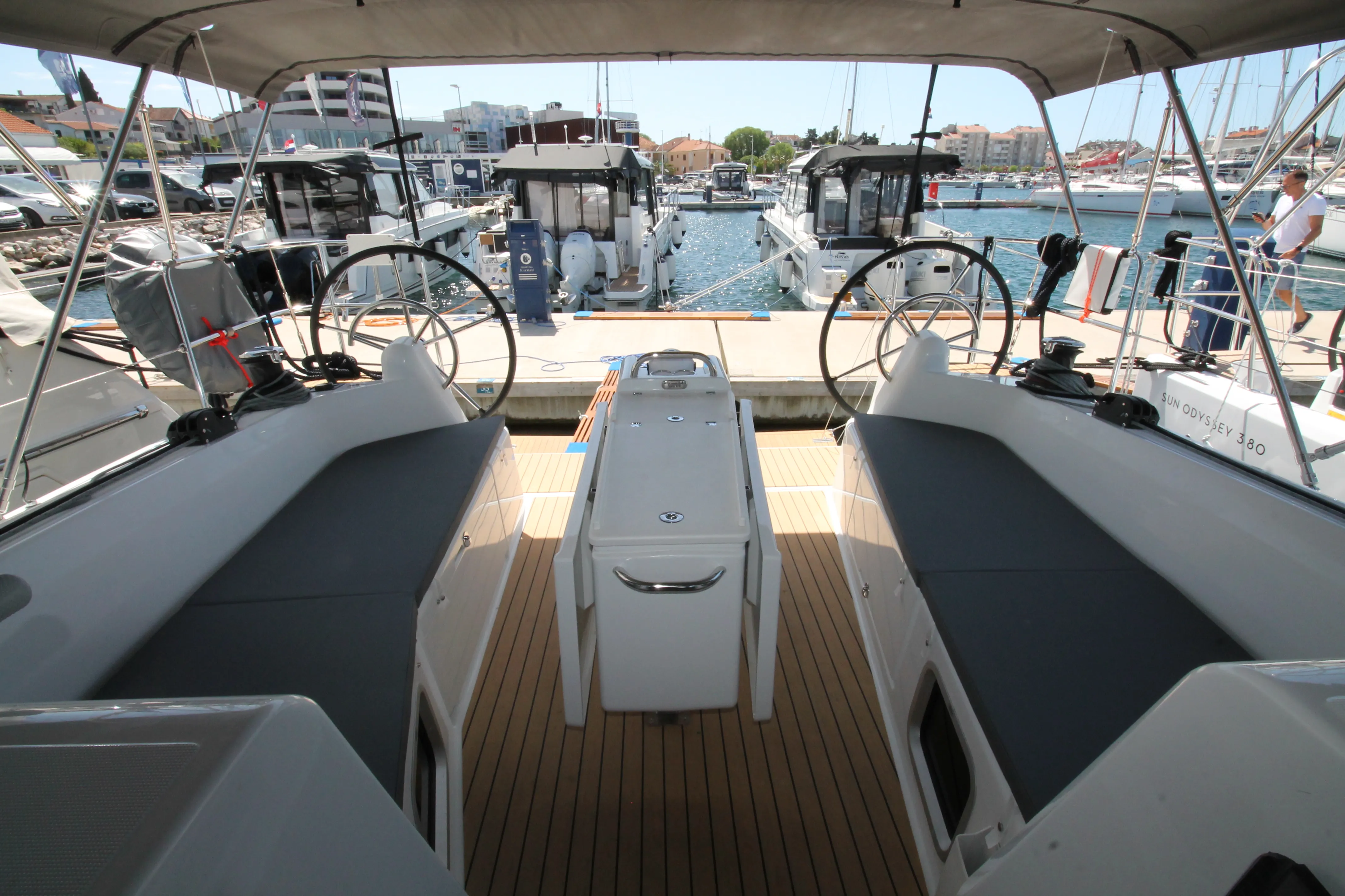 Image slide 24824
