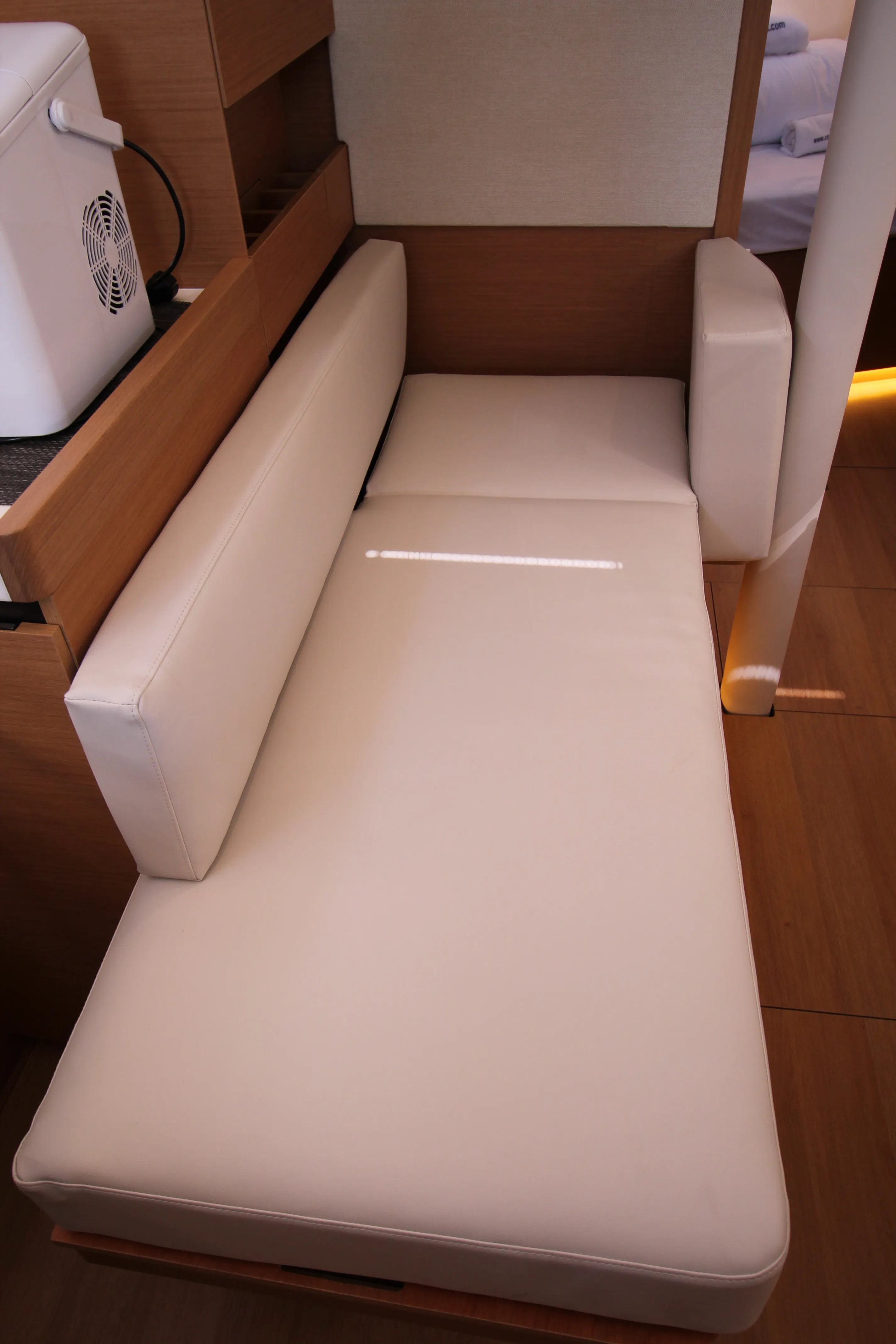 Image slide 24827