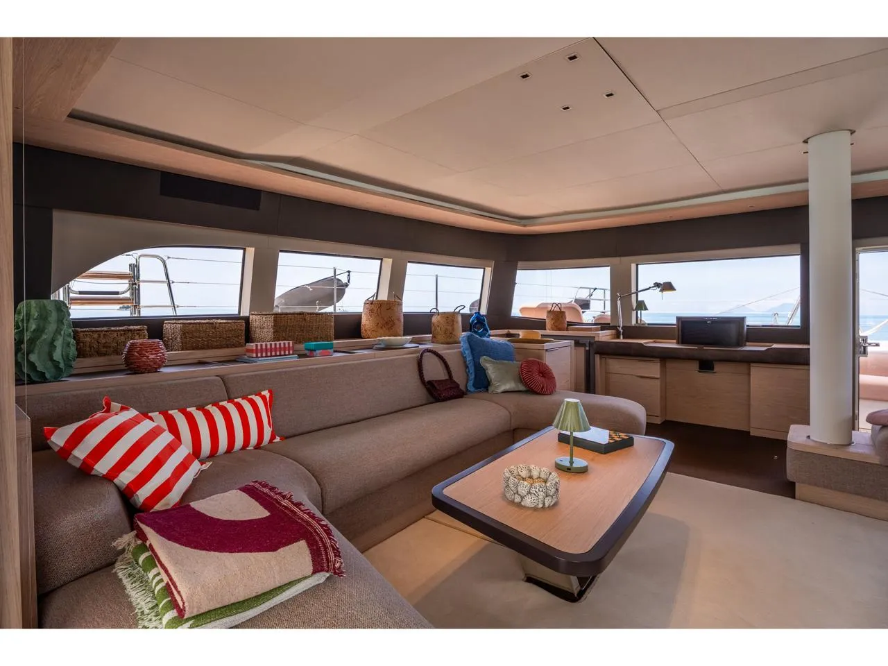 Image slide 248372