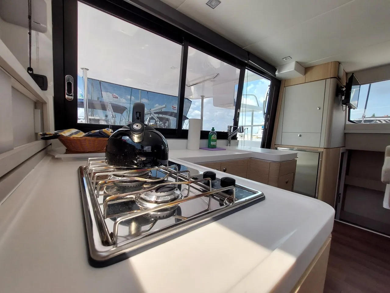 Image slide 248433