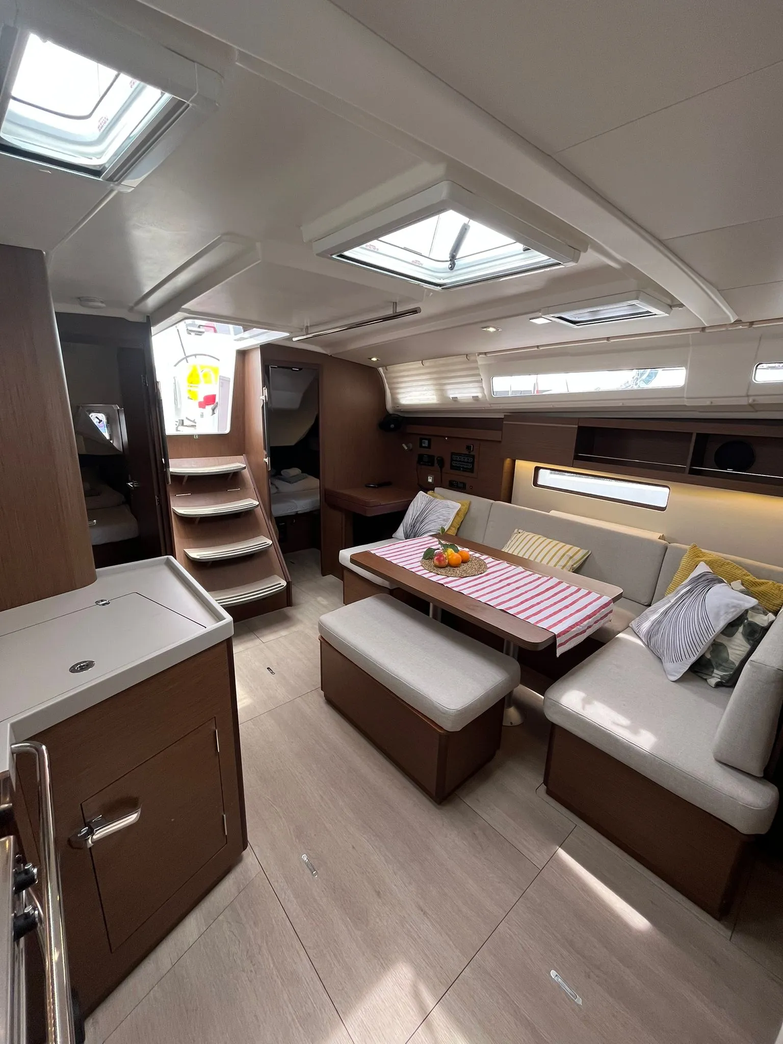 Image slide 248593