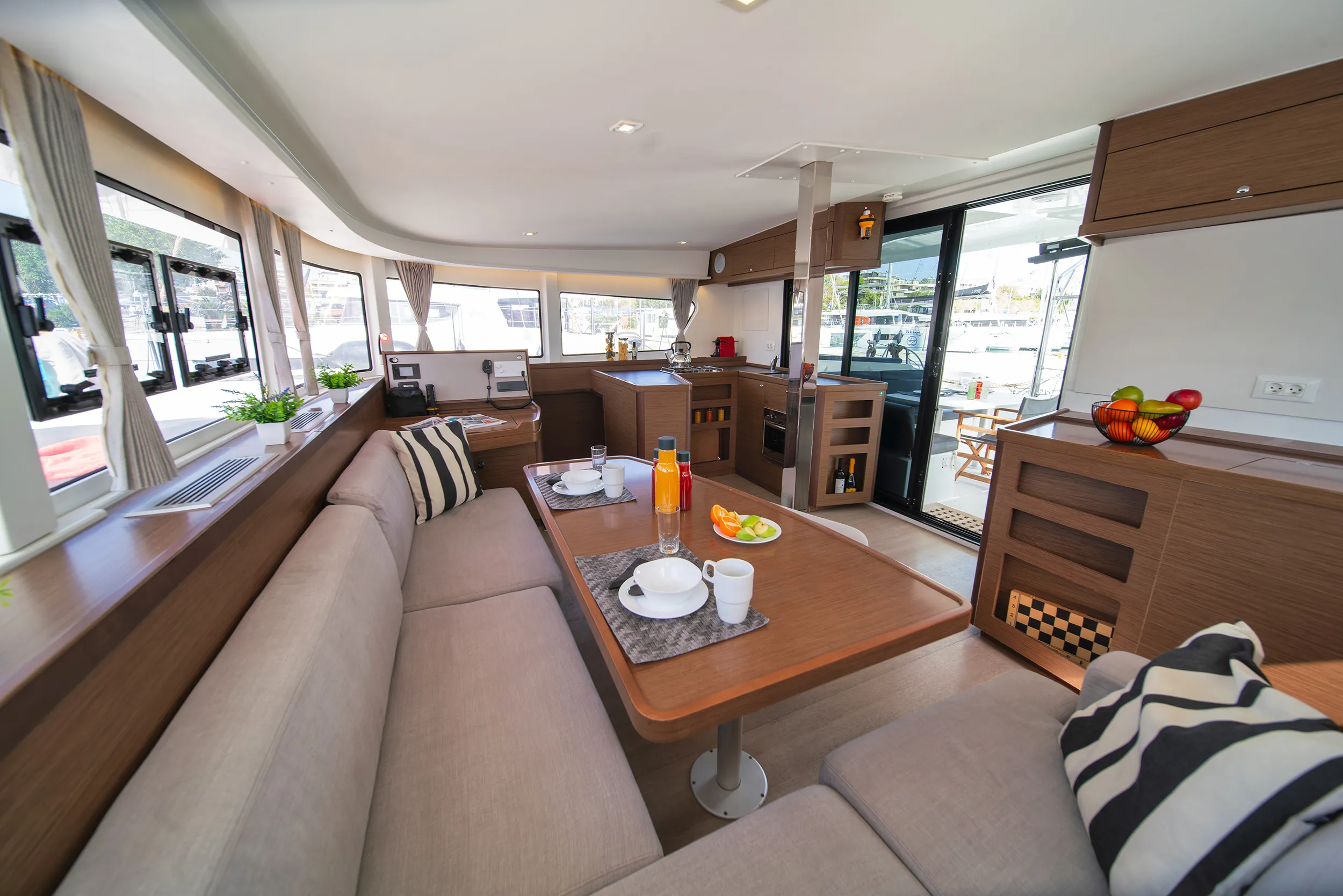 Image slide 248690
