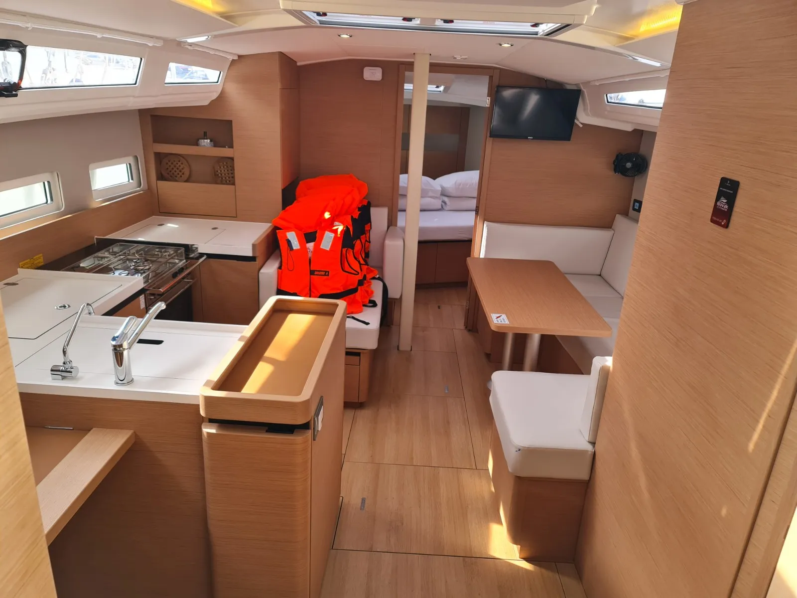 Image slide 24882
