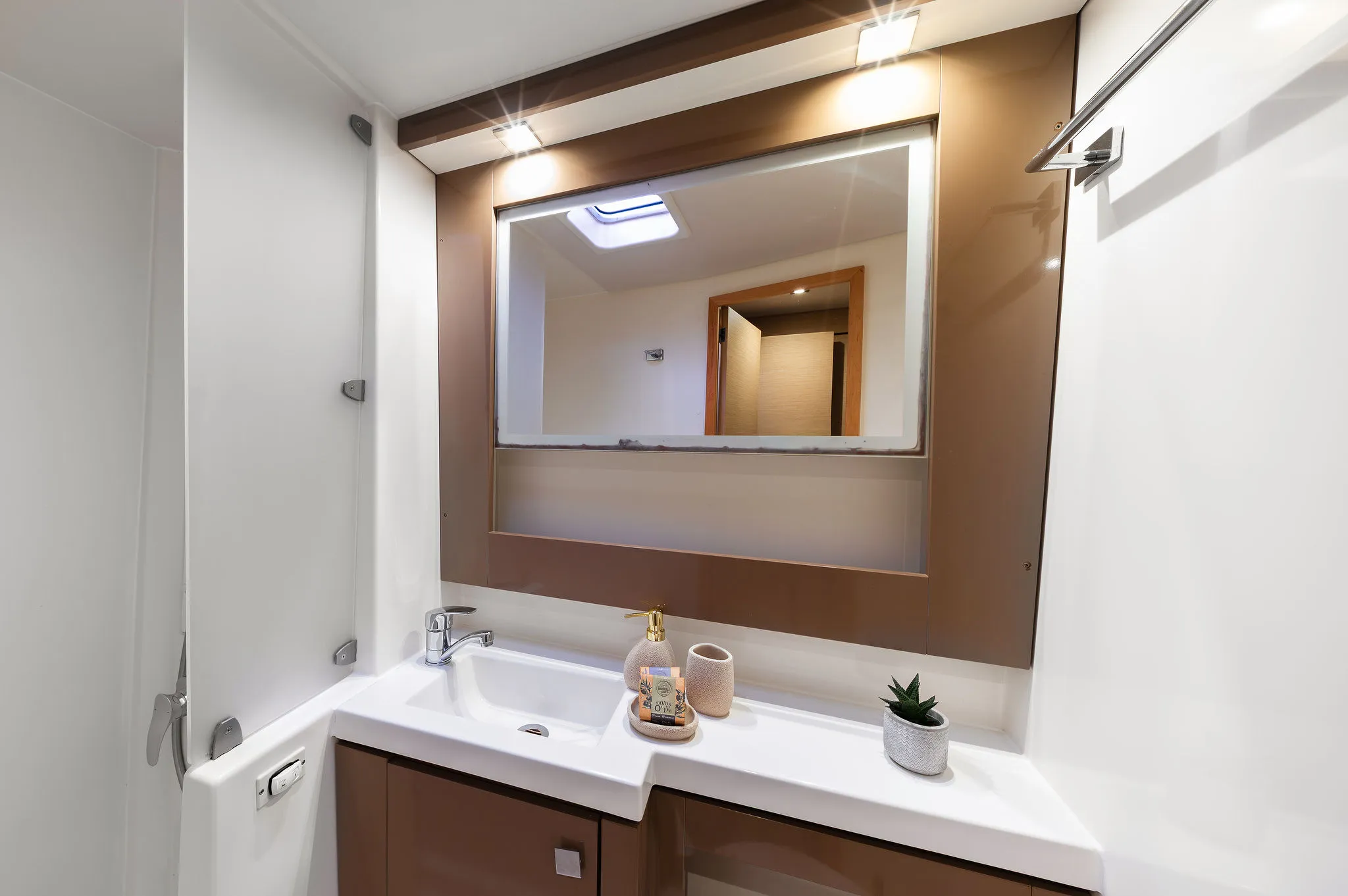 Image slide 249799