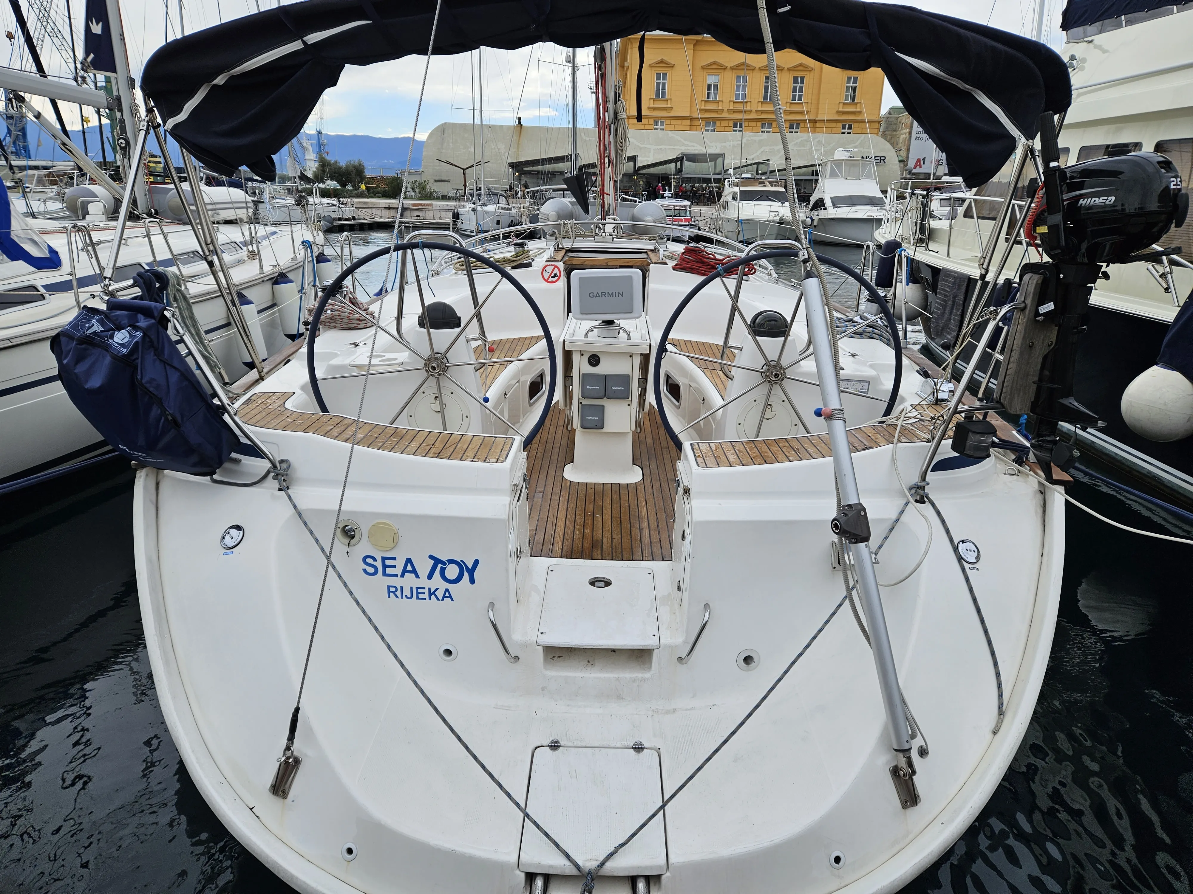 Image slide 2504