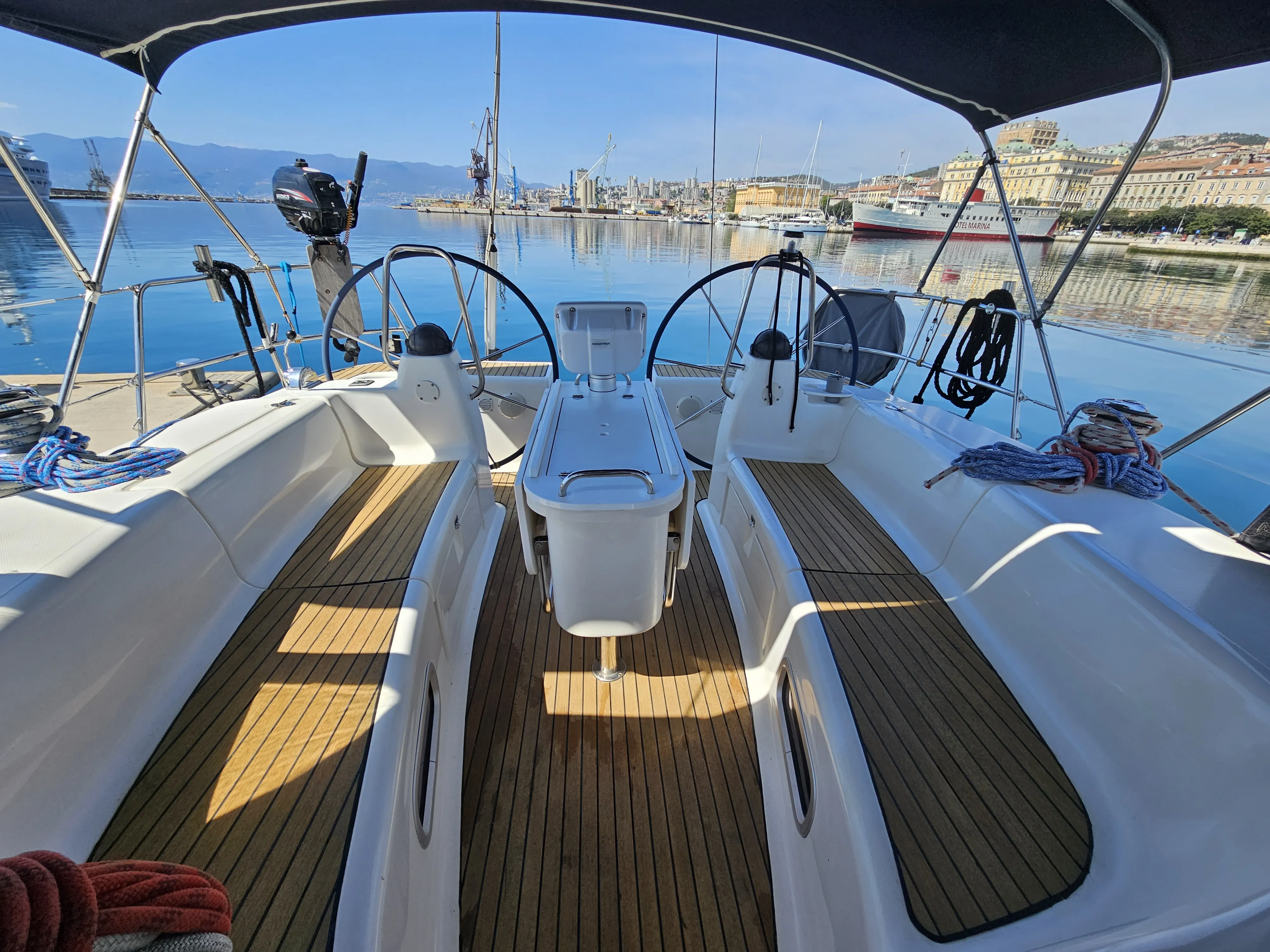 Image slide 2505