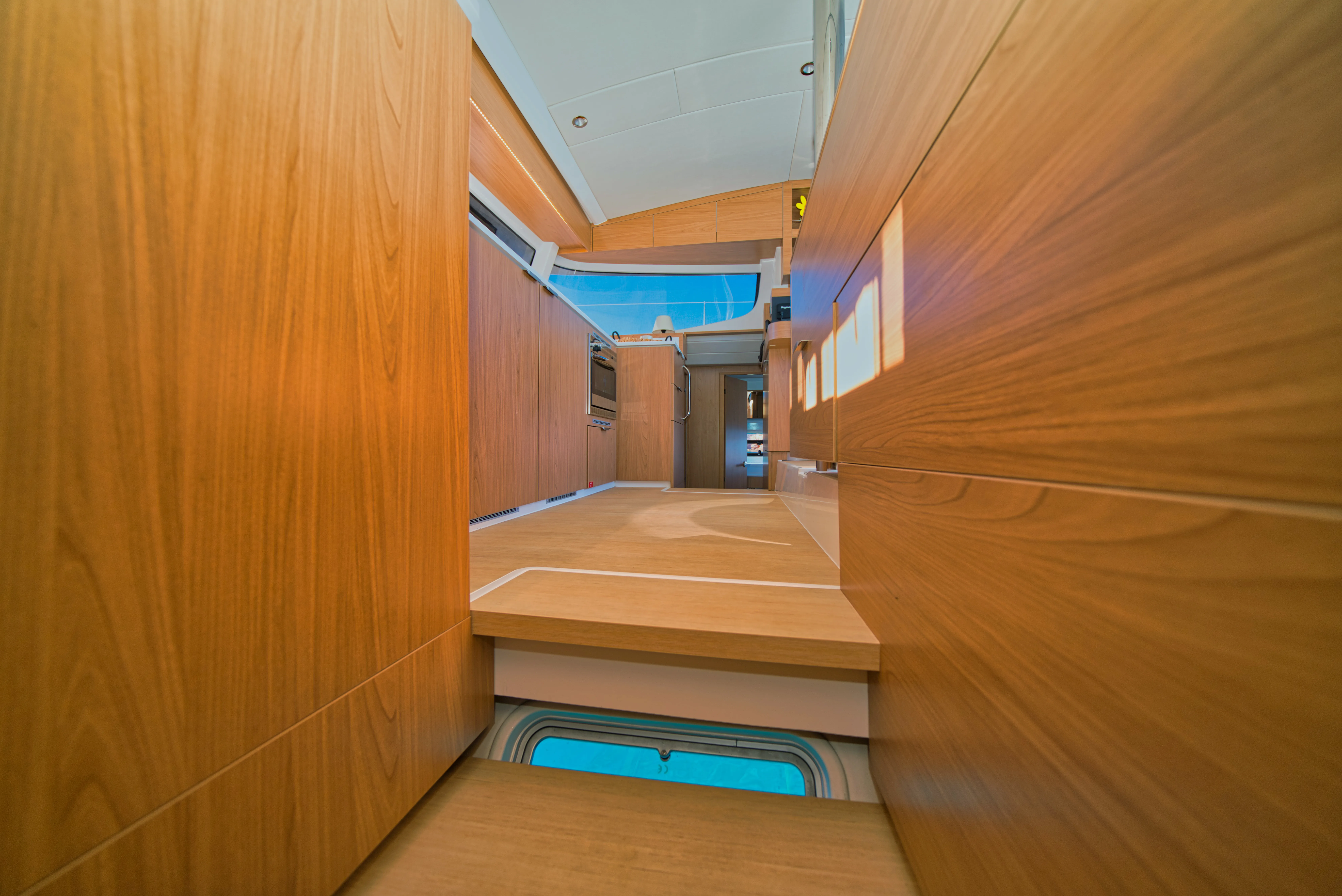 Image slide 250941