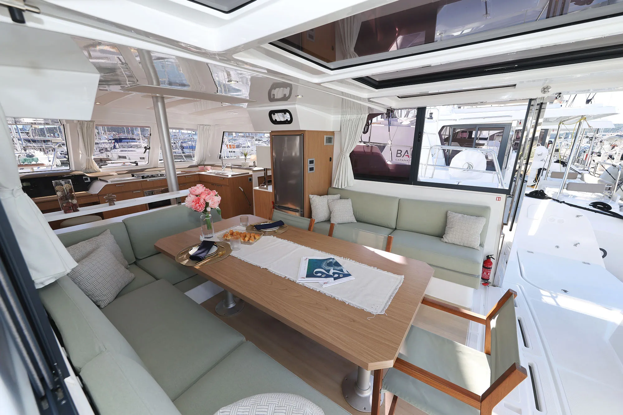 Image slide 252145
