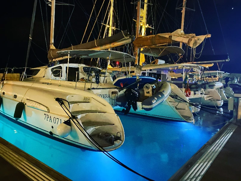 Bahia 46 Hyera ( AC / WATER MAKER ) boat image