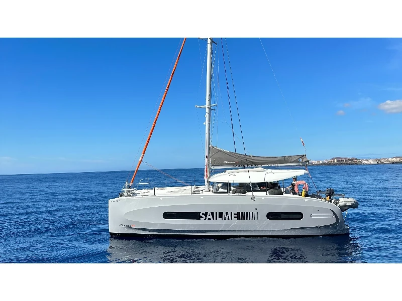 Excess 11 Saona boat image