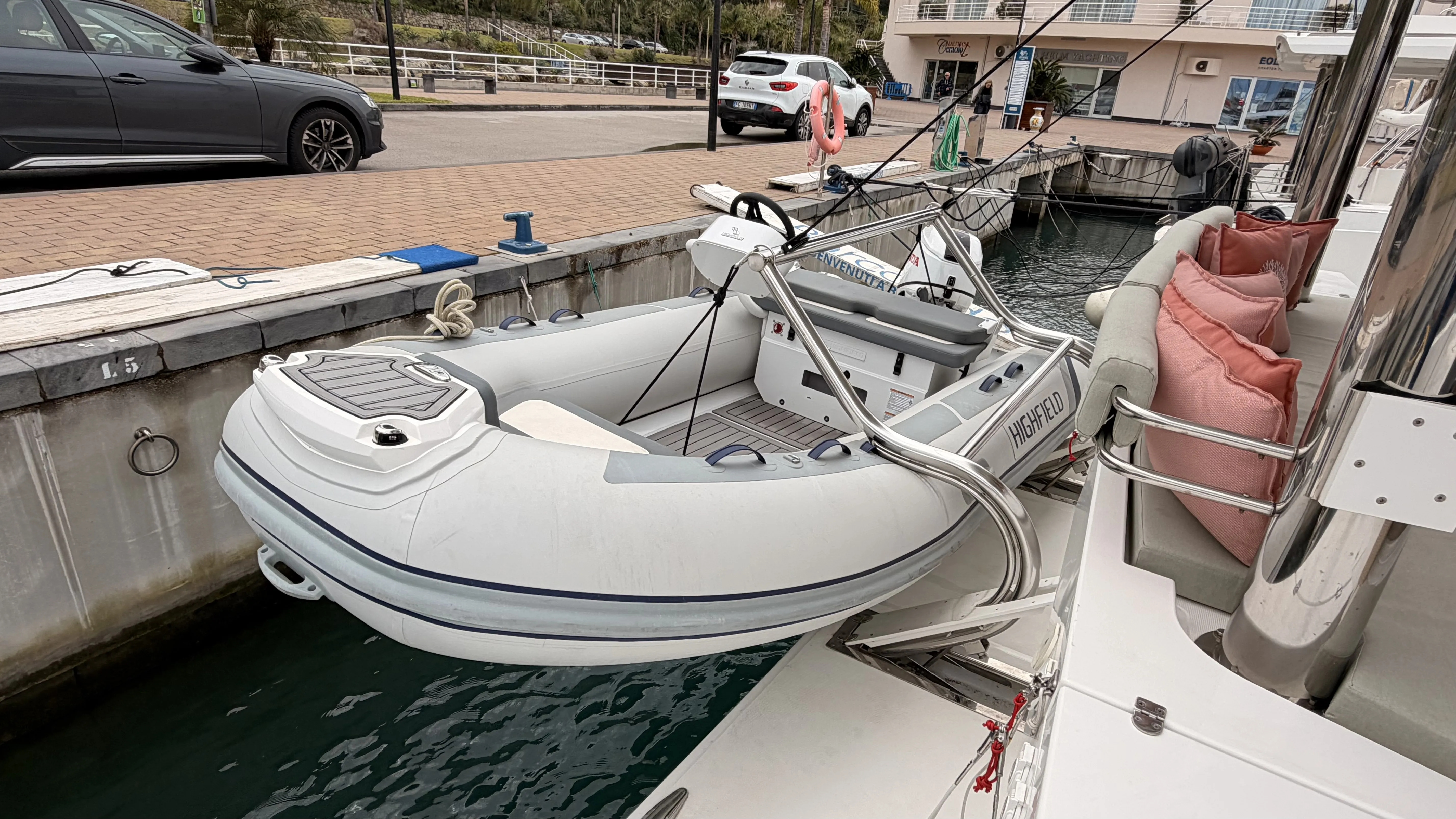 Image slide 252696