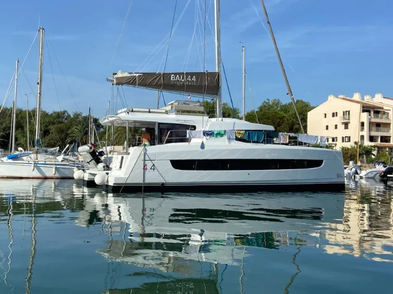 Bali 4.4 Enterprise boat image