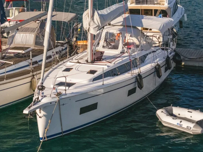 Bavaria C38 Ithakiss boat image