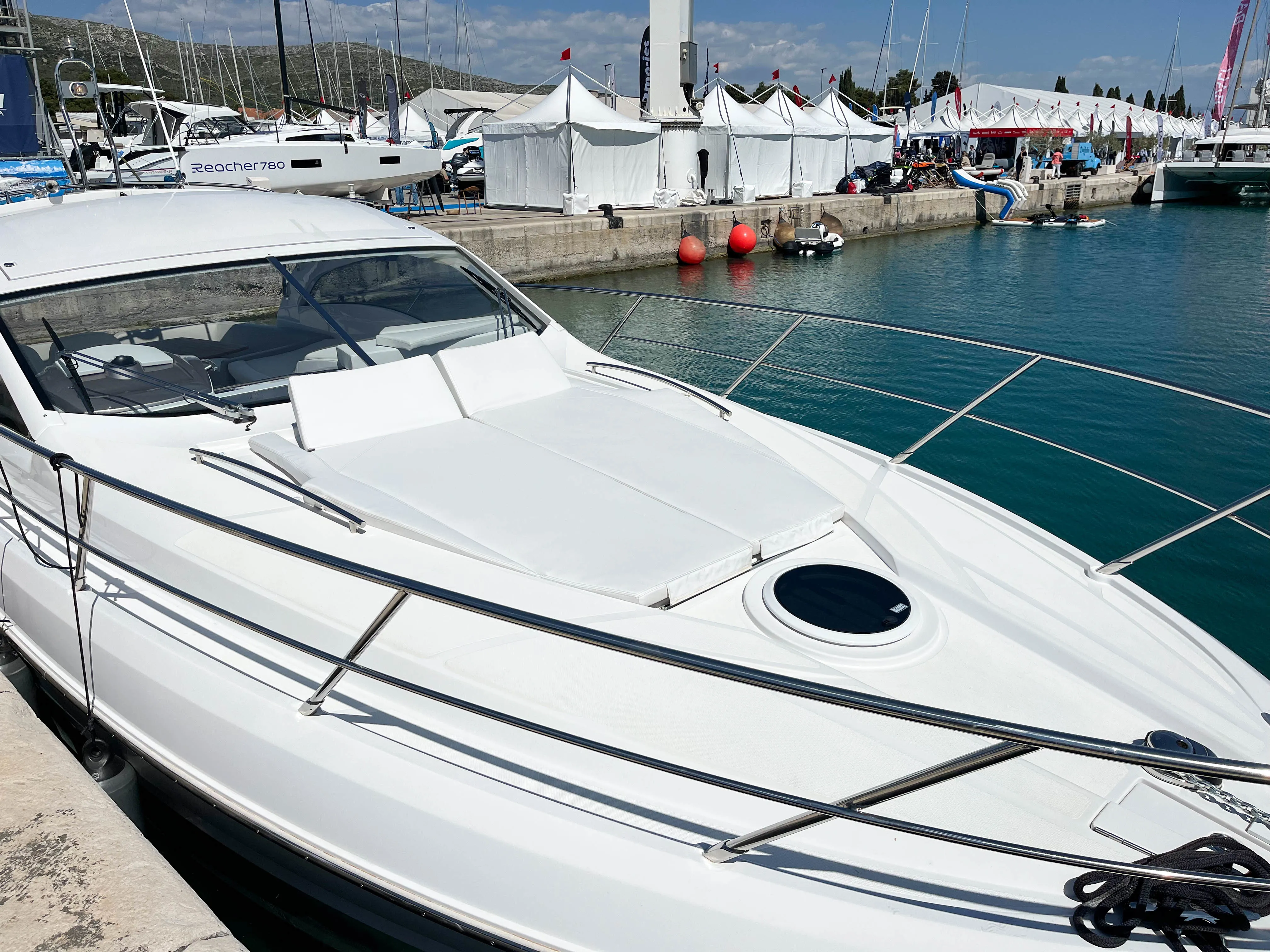 Image slide 255993
