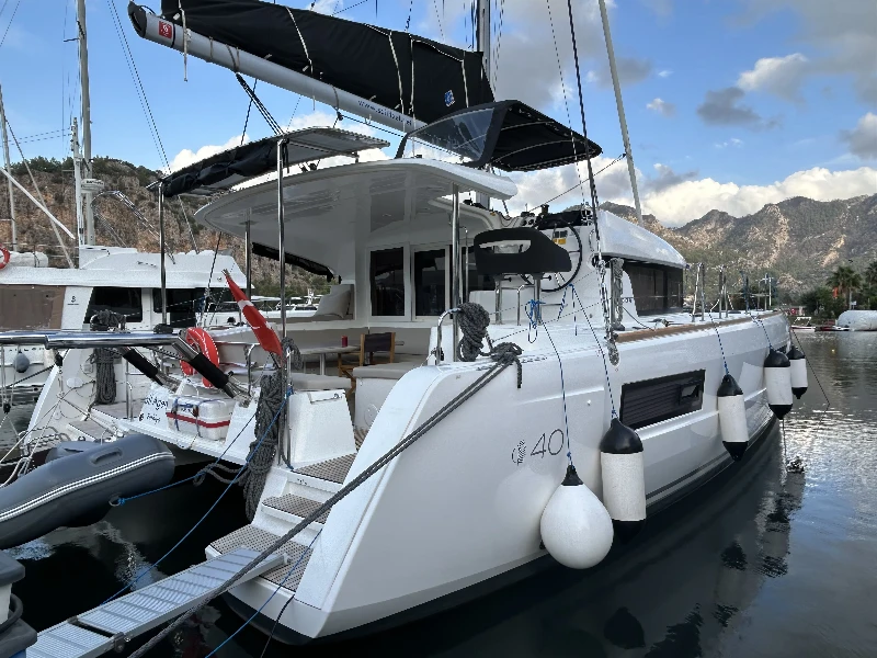 Lagoon 40 Sail Agena boat image