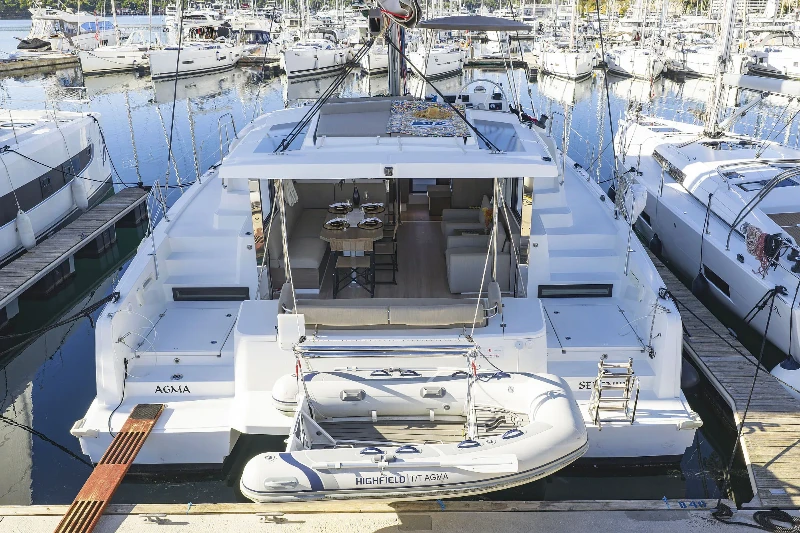 Bali 4.2 Agma boat image
