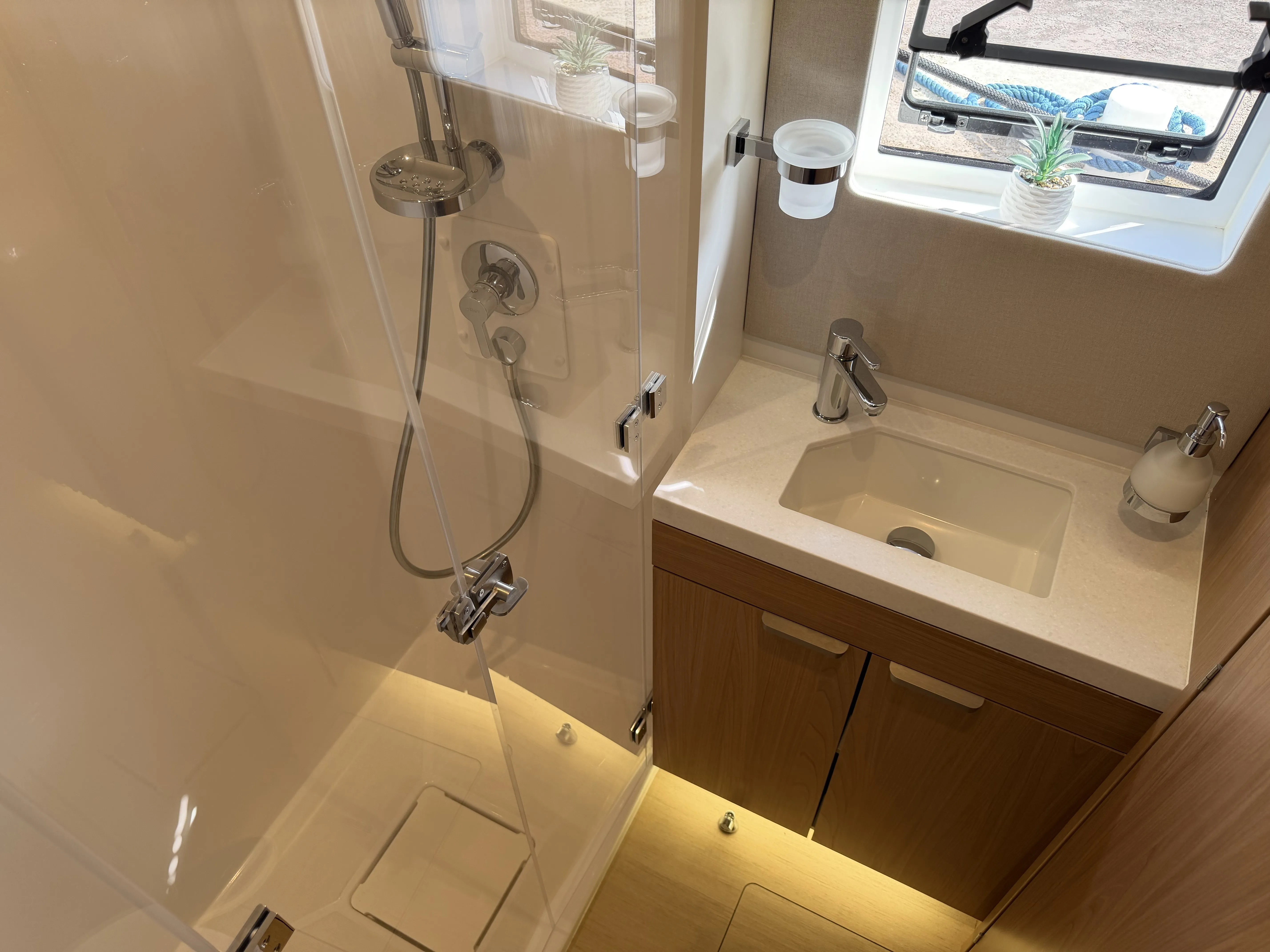 Image slide 257351