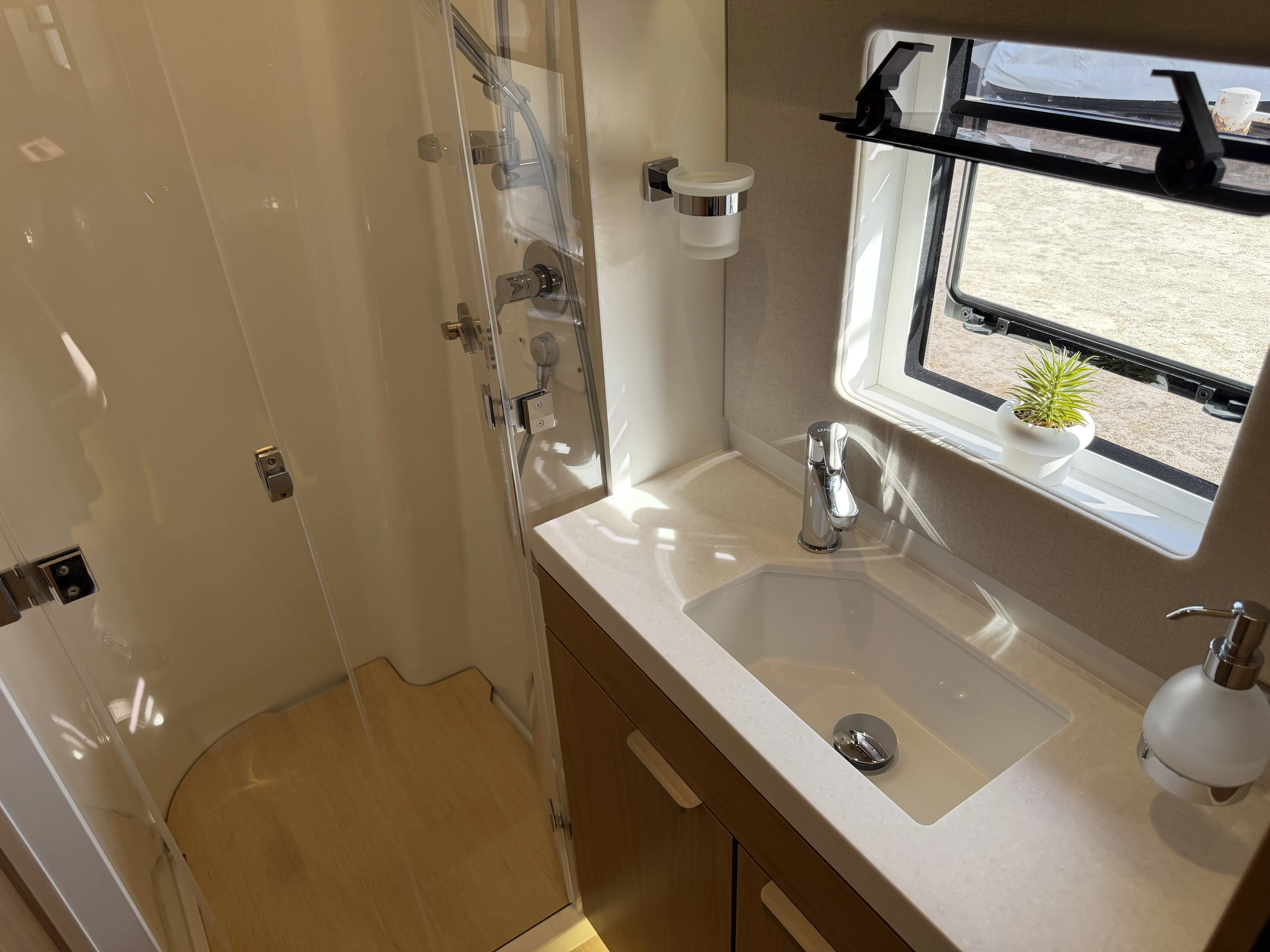 Image slide 257352