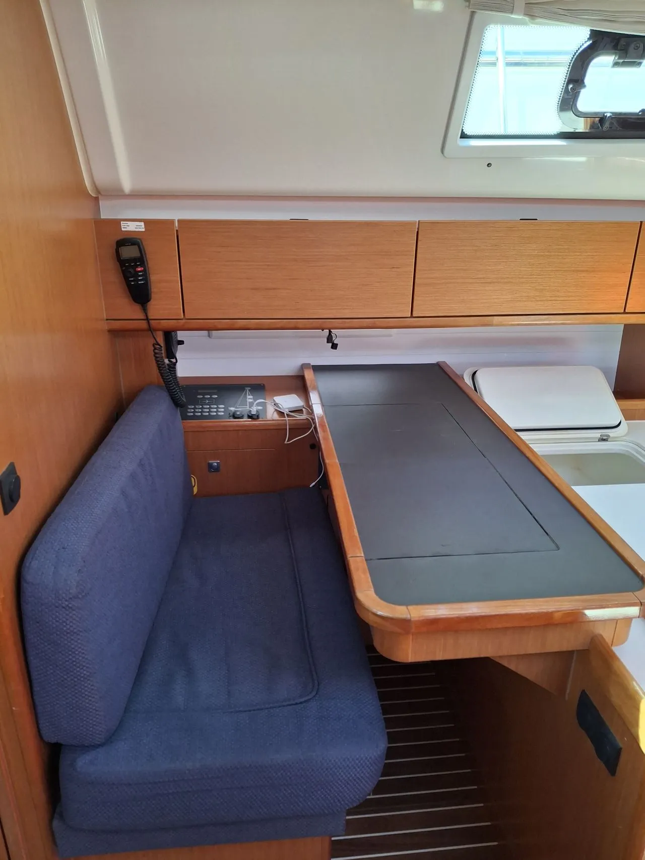 Image slide 260140