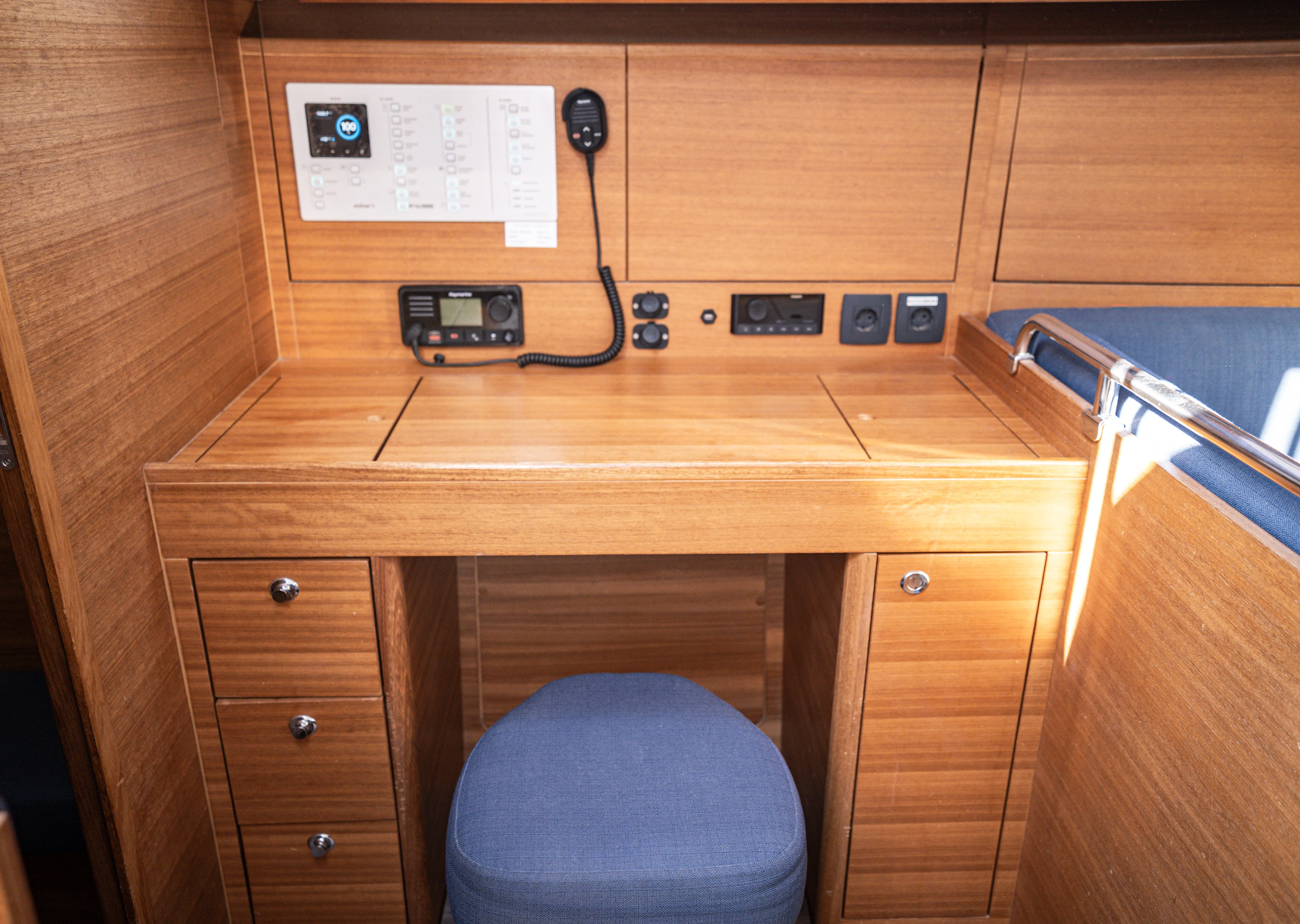 Image slide 260169