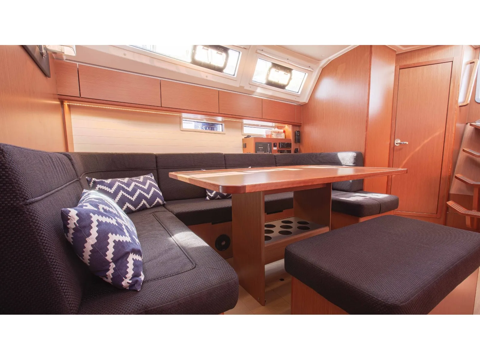 Image slide 260180
