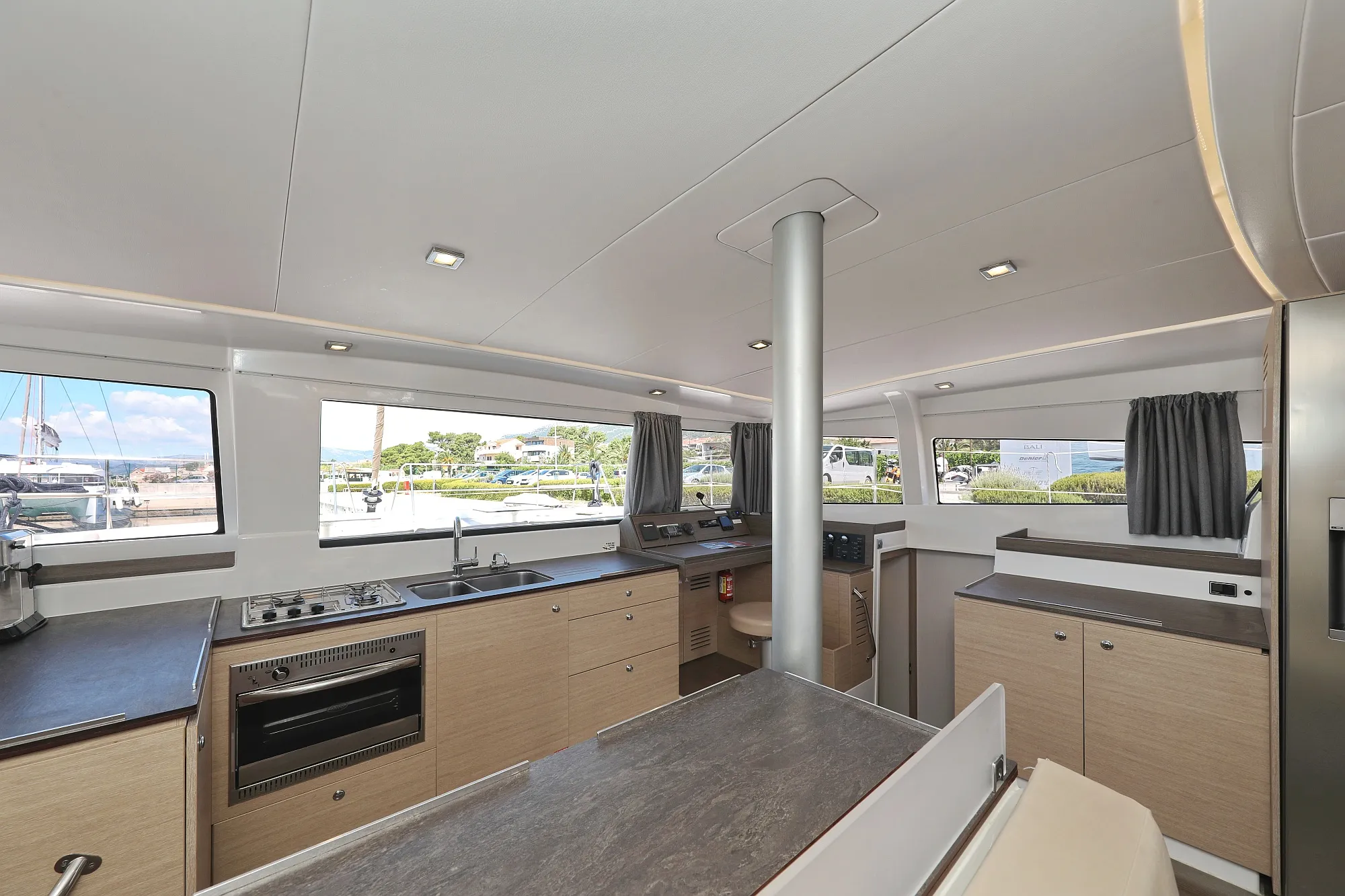Image slide 26022