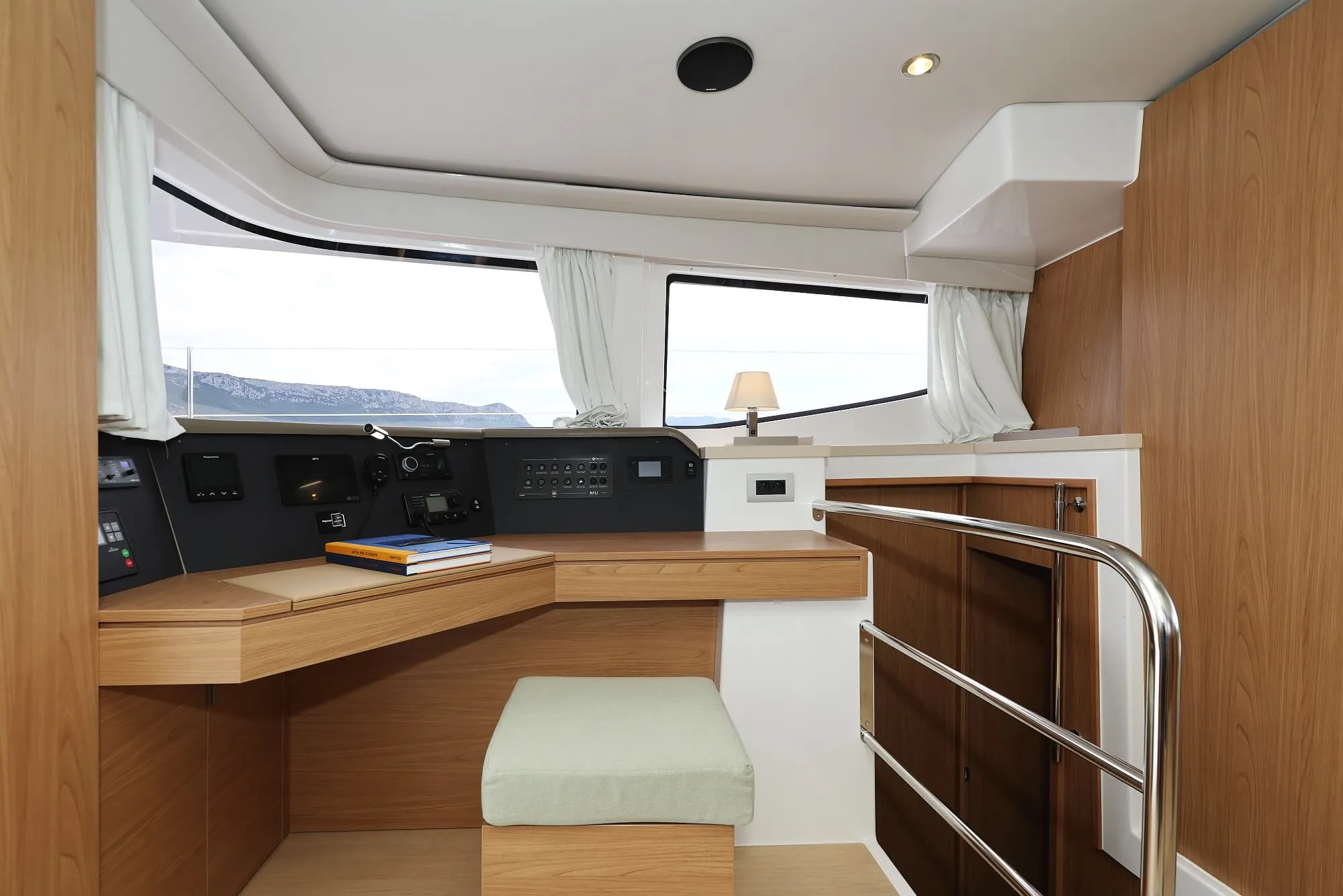 Image slide 260227