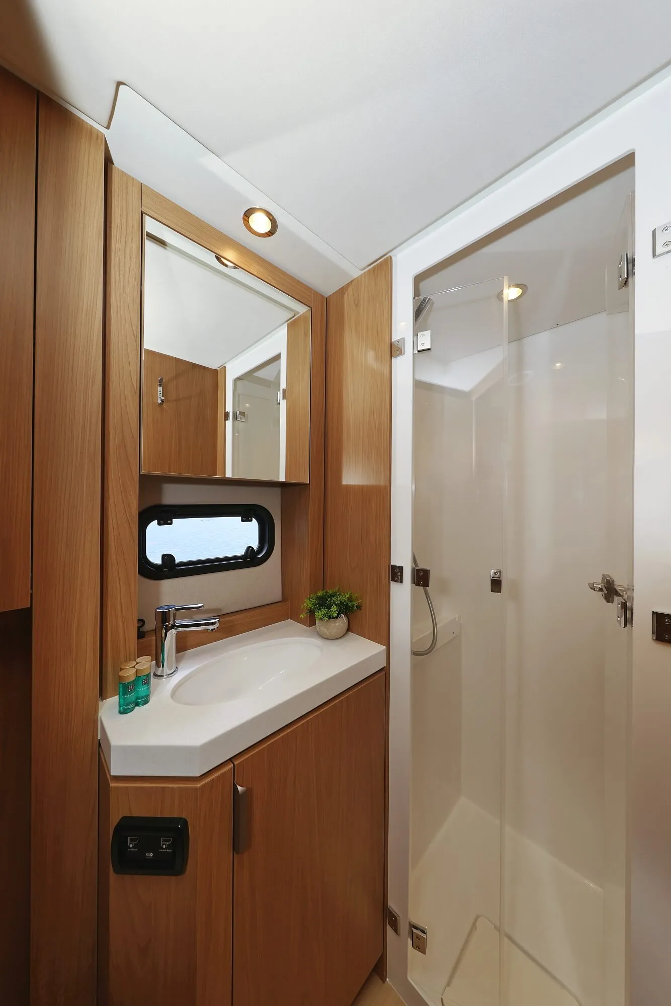 Image slide 260237