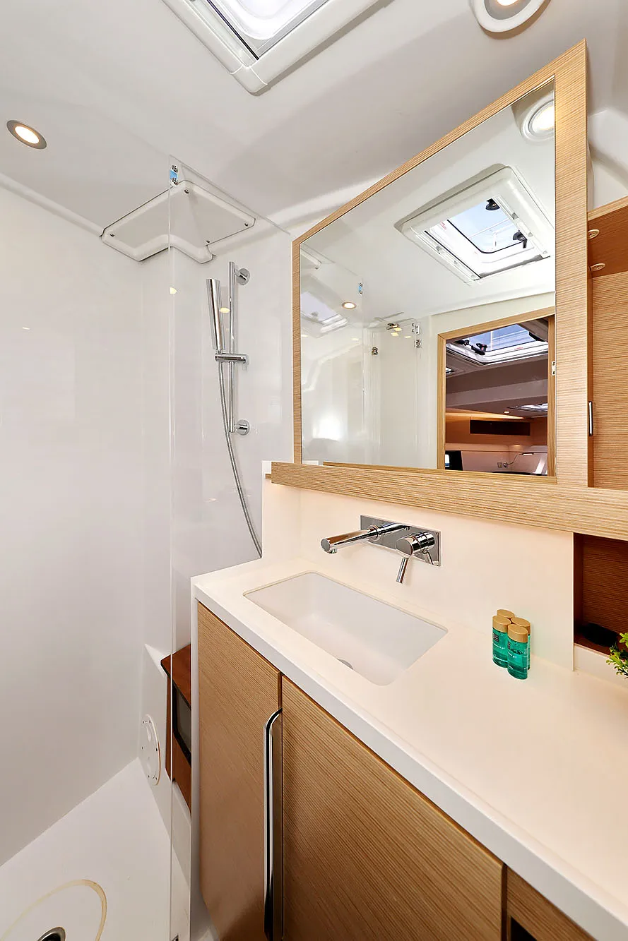 Image slide 260260