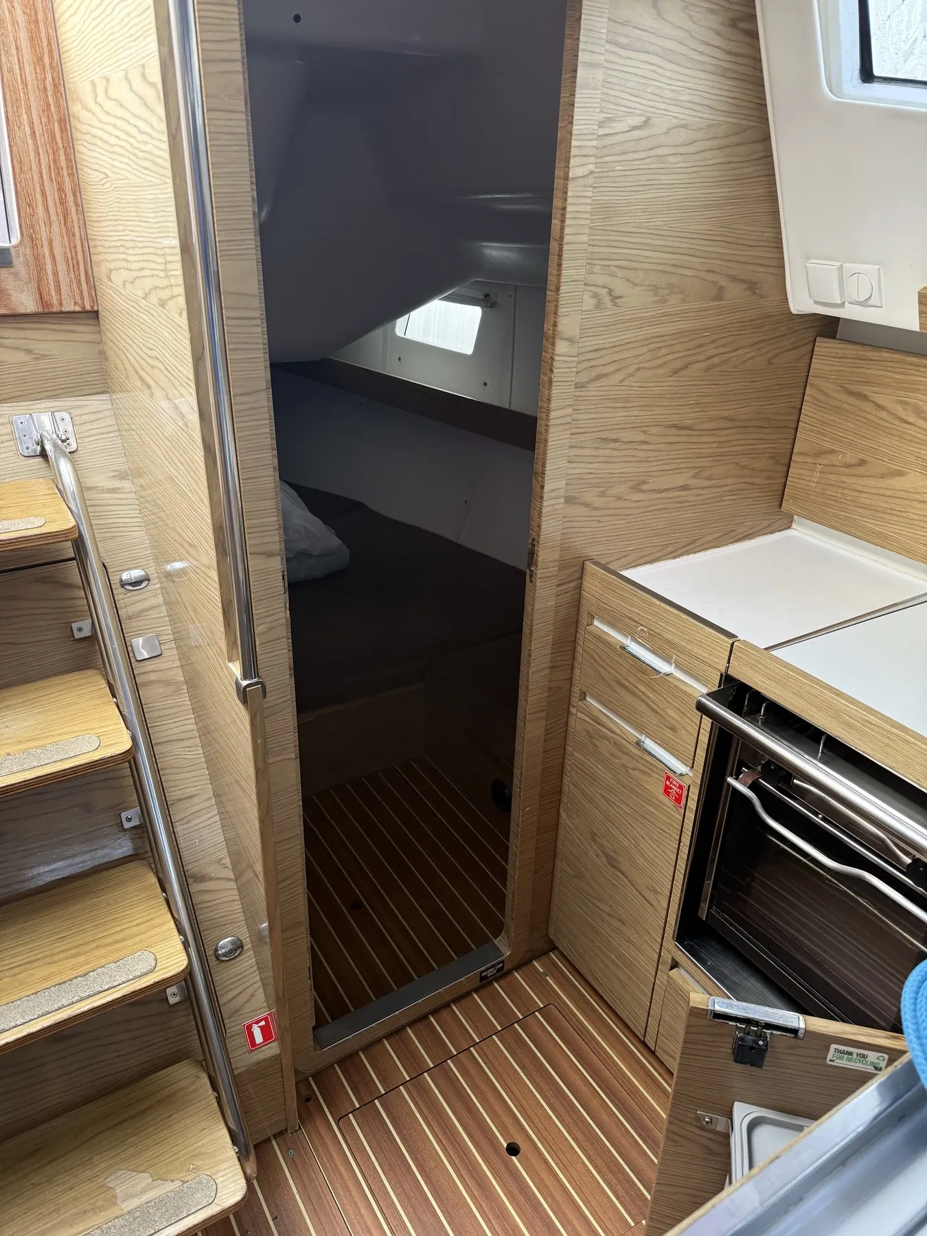 Image slide 260319