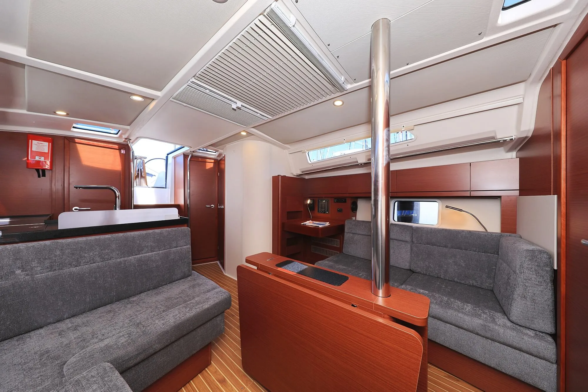 Image slide 260437