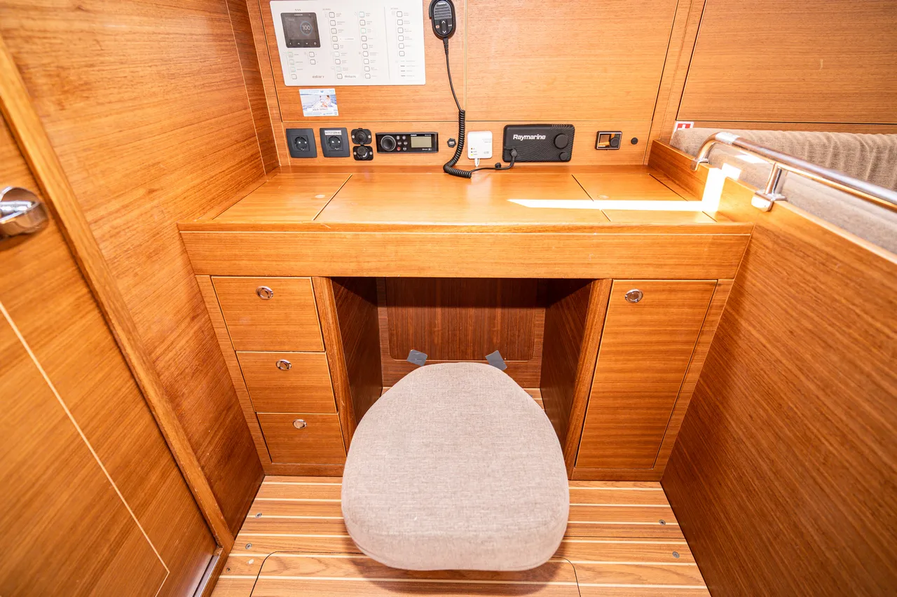 Image slide 260476