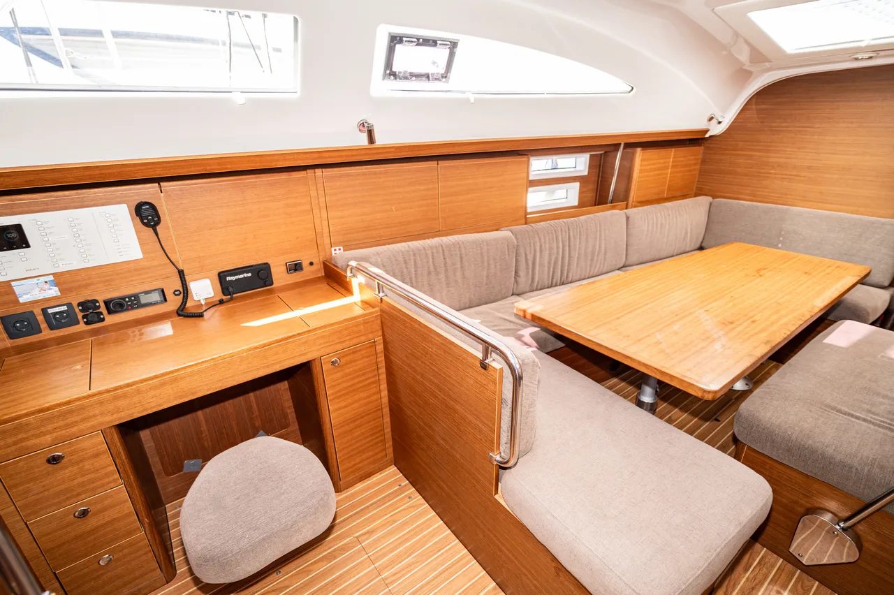 Image slide 260477