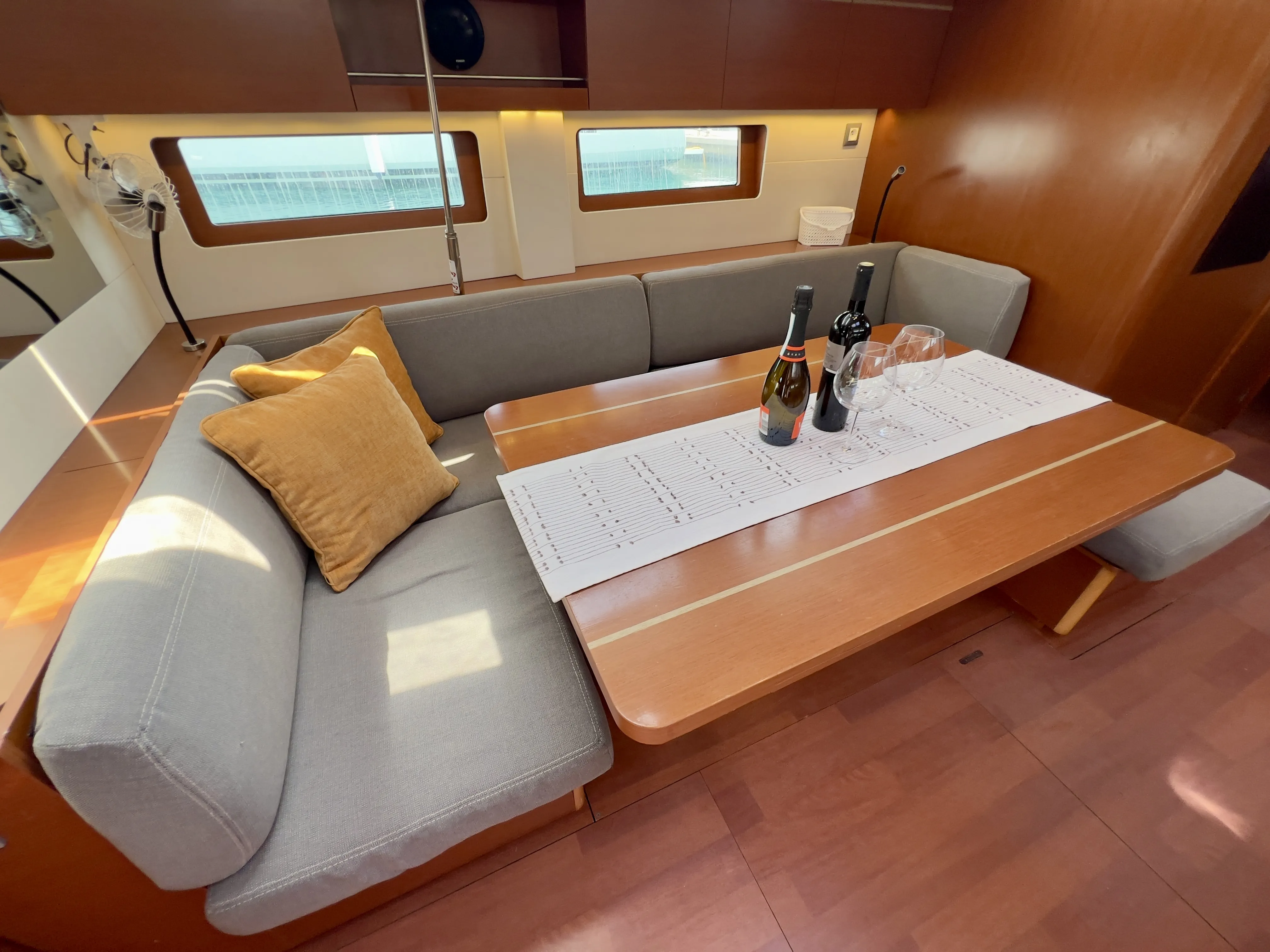 Image slide 260701