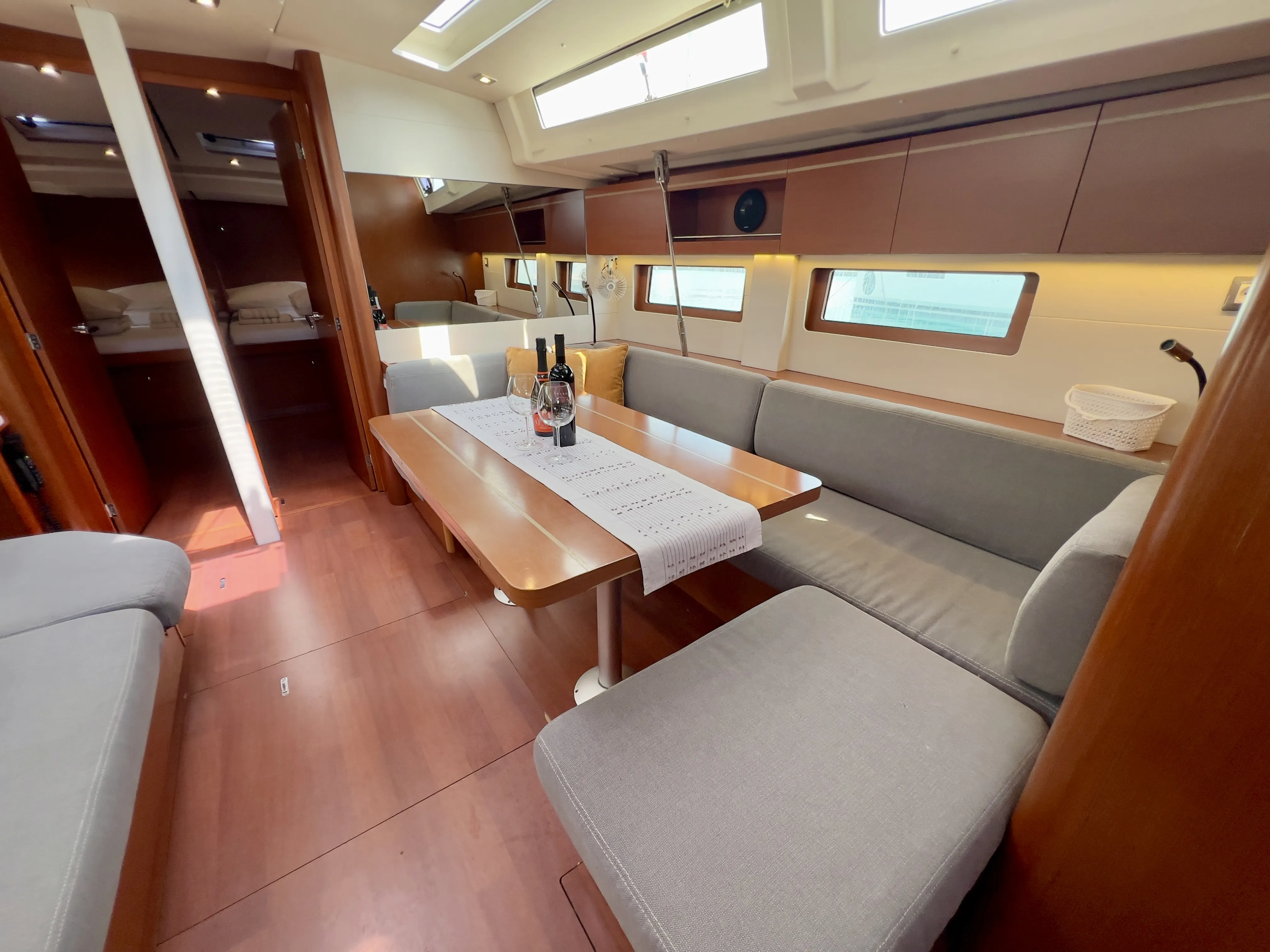 Image slide 260716