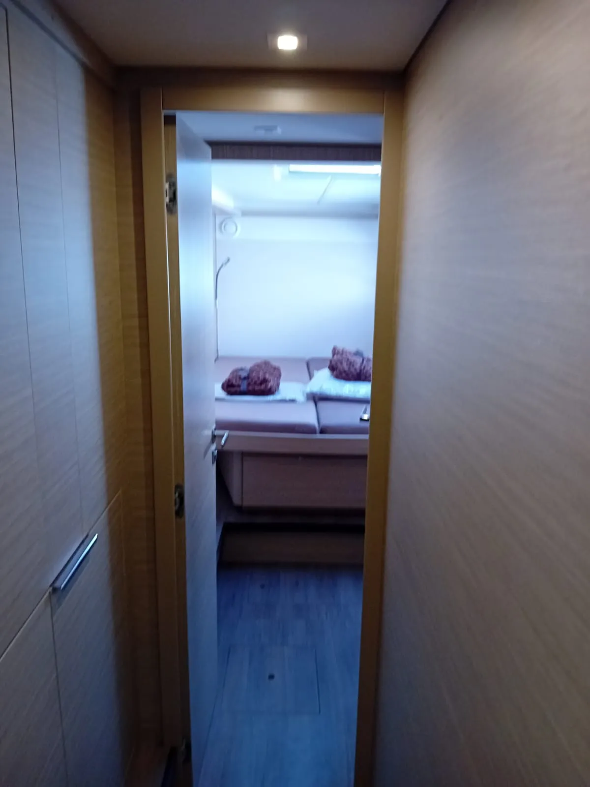 Image slide 260907