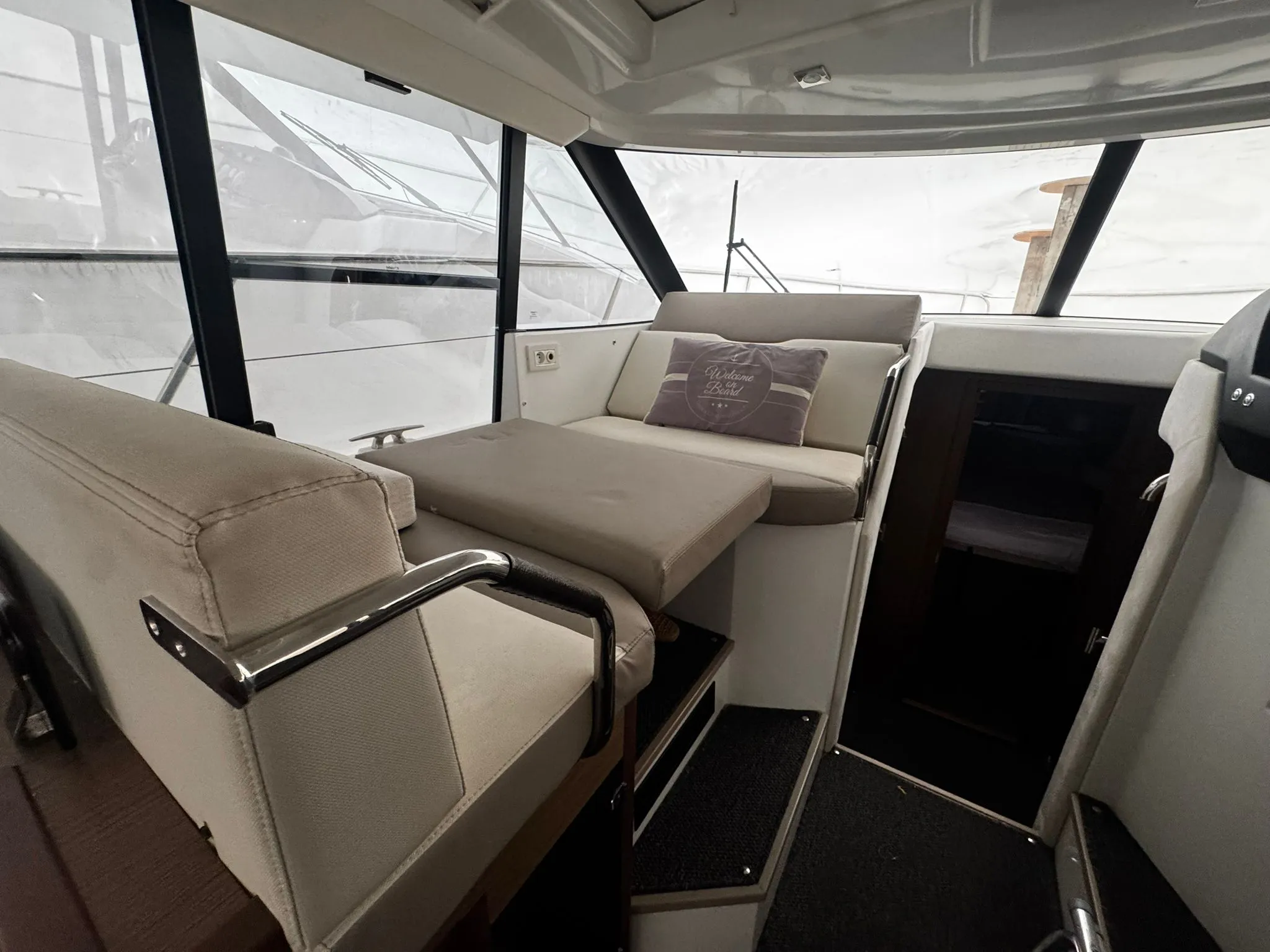 Image slide 261032