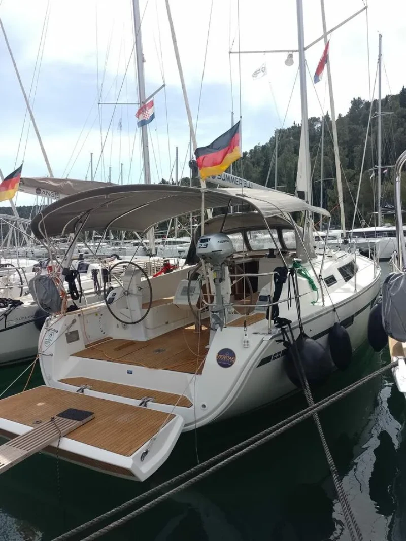 Bavaria Cruiser 41 Summer elli boat image